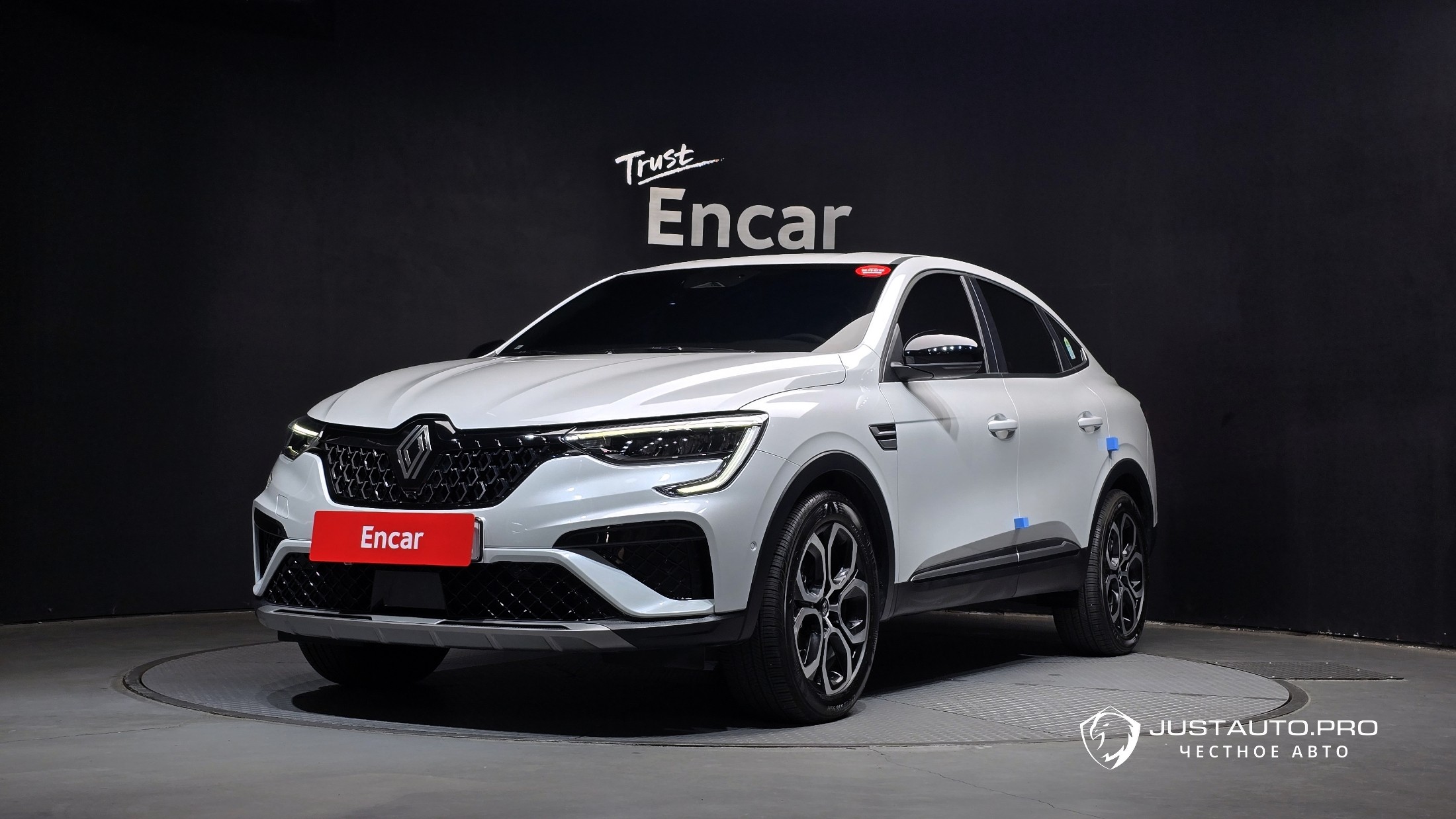 Автомобиль Renault-KoreaSamsung Arkana