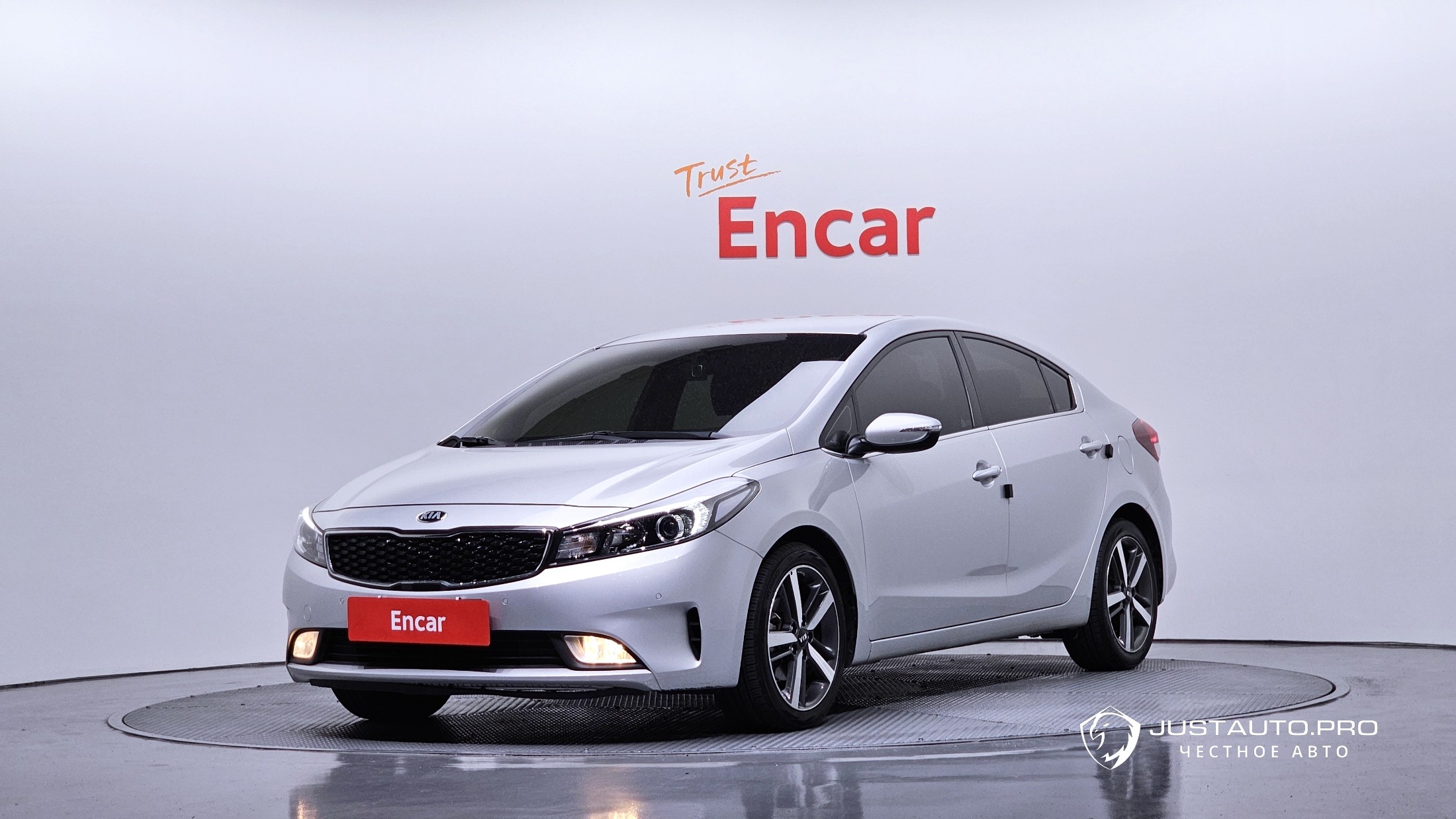 Автомобиль Kia K3