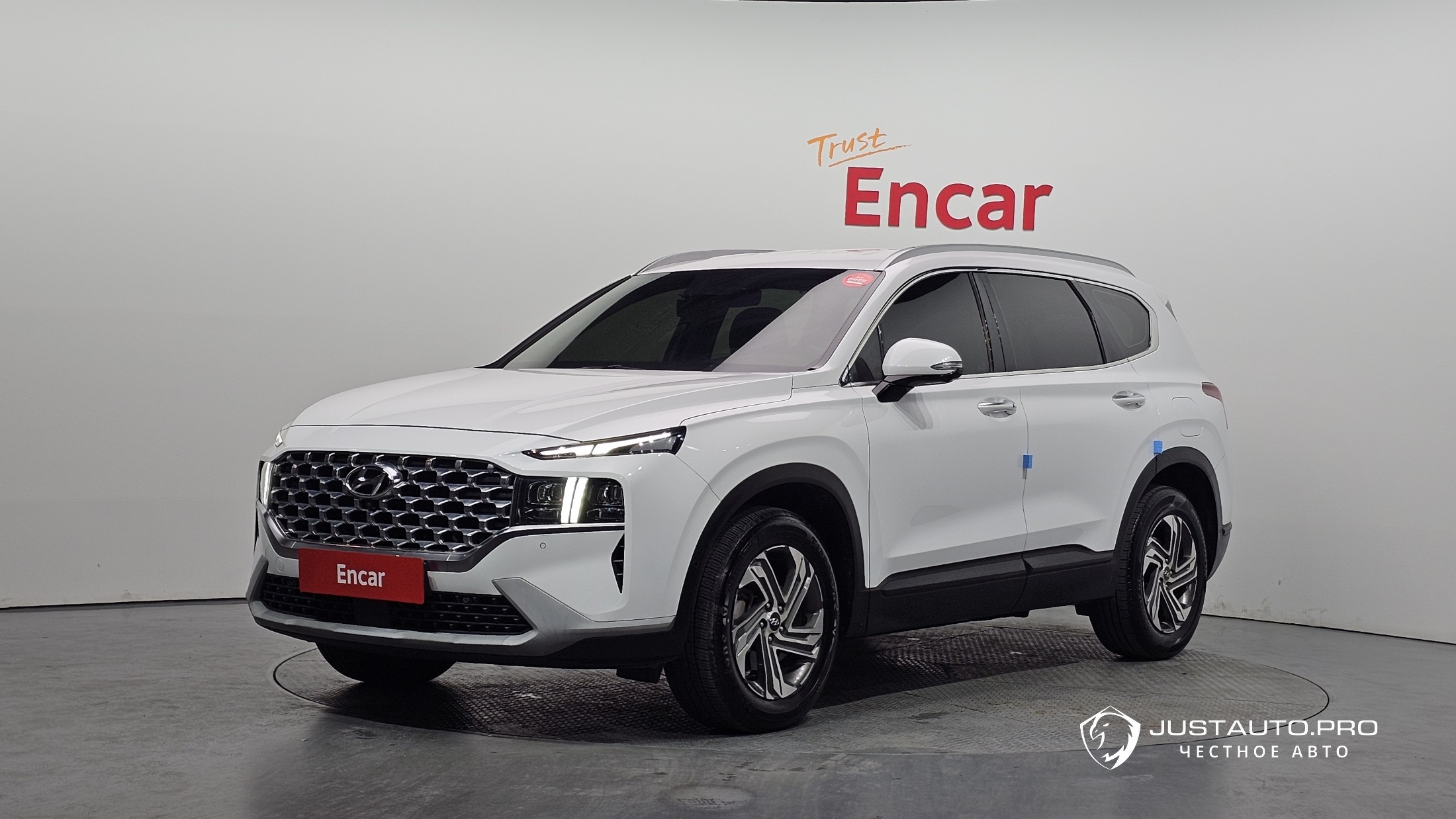 Автомобиль Hyundai Santafe