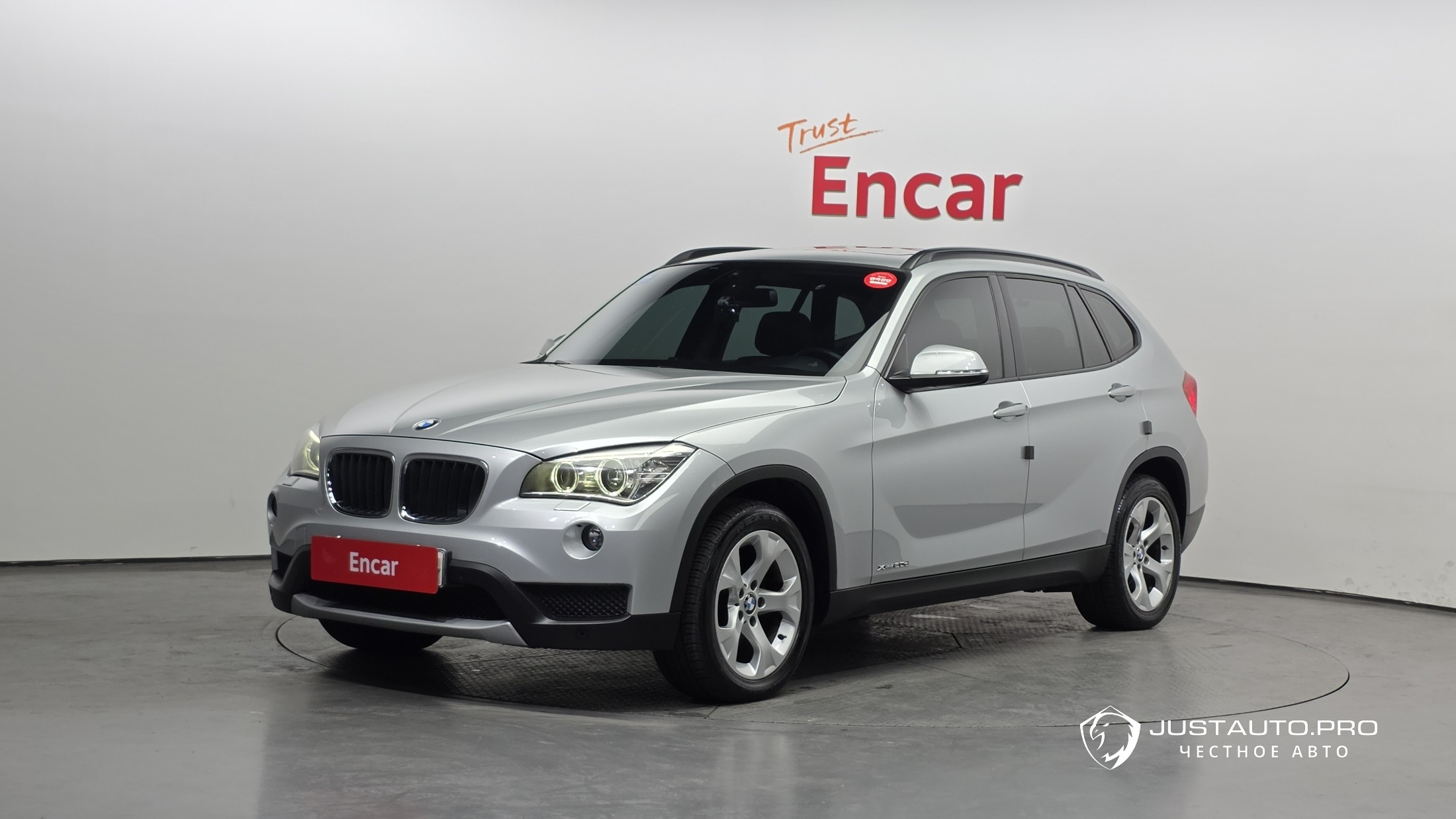 Автомобиль BMW X1