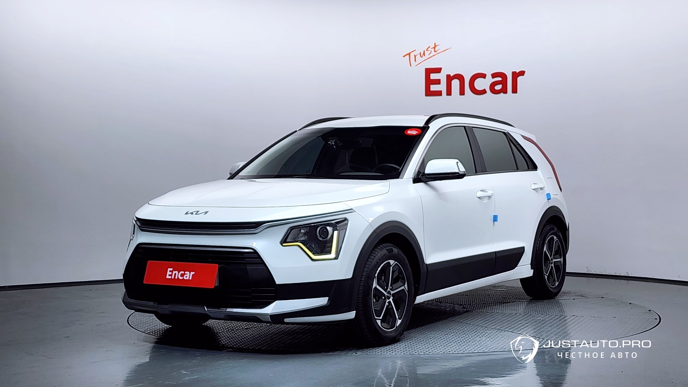 Автомобиль Kia Niro