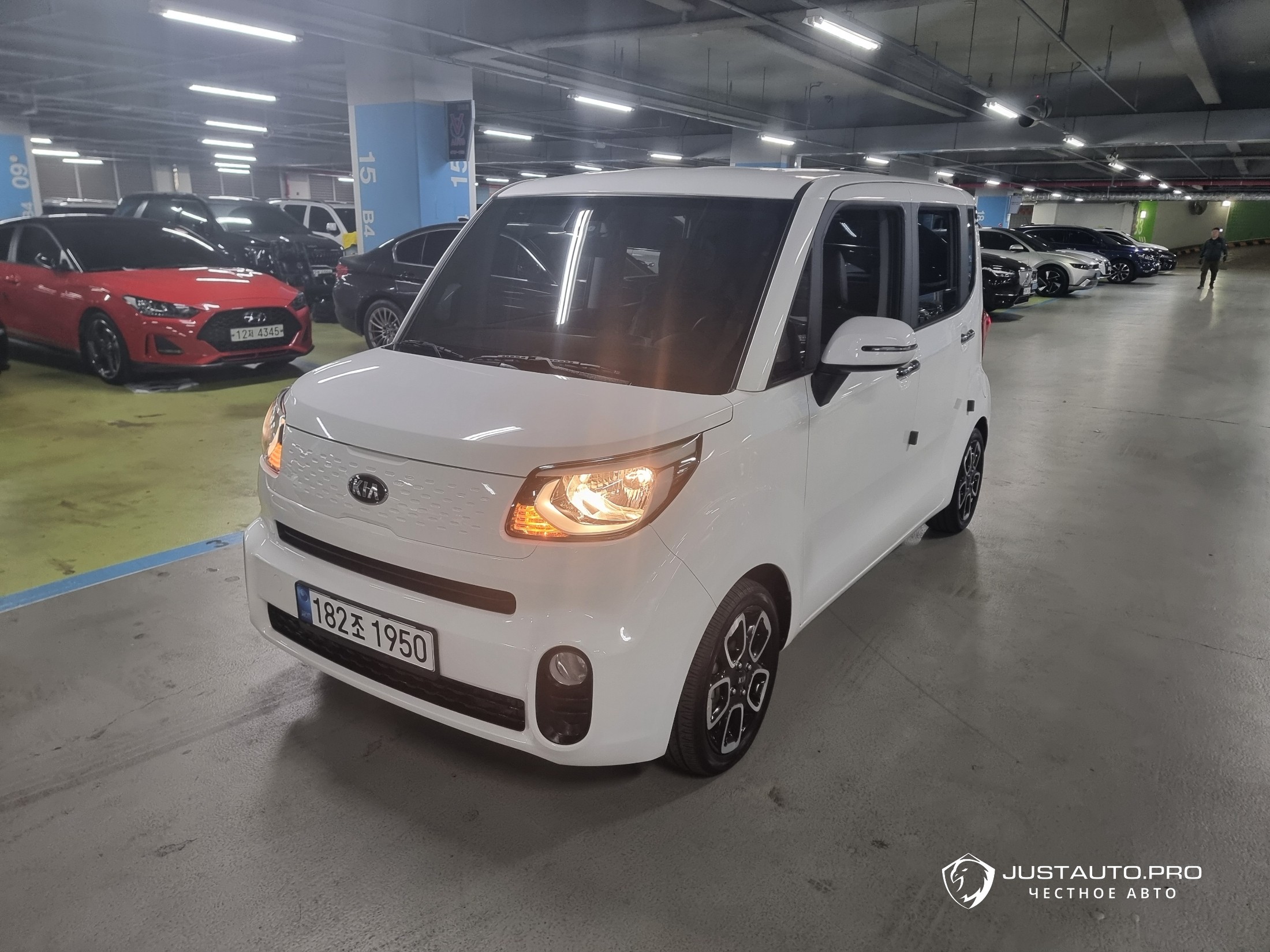 Автомобиль Kia RAY