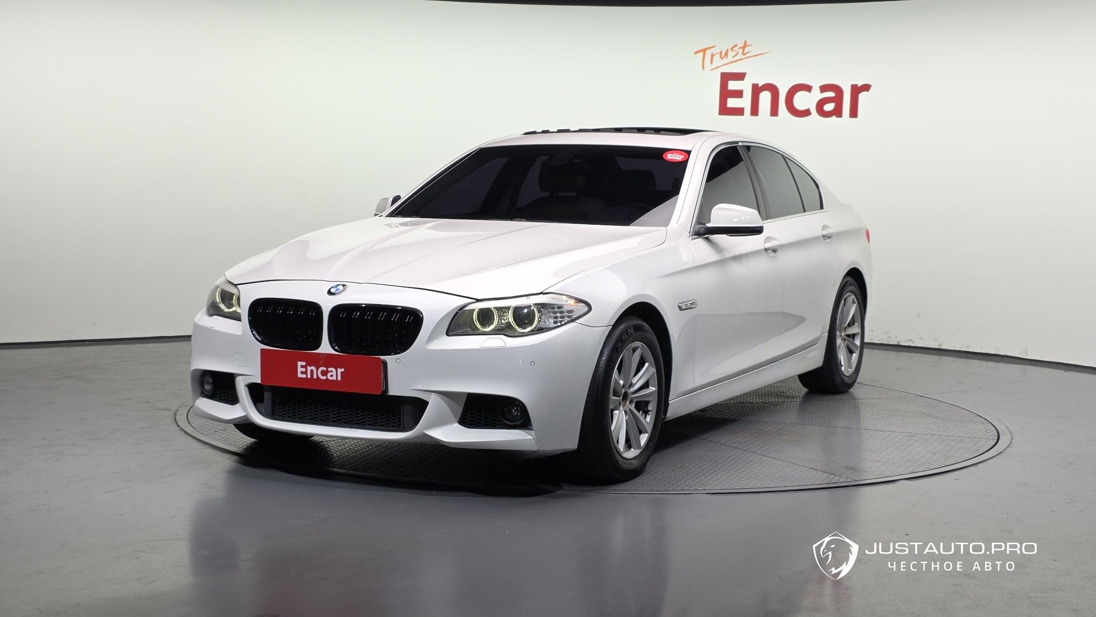 Автомобиль BMW 5-Series