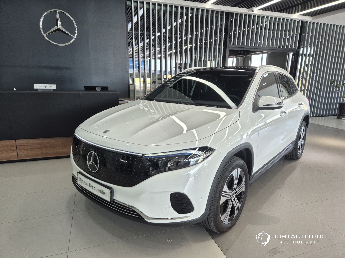 Автомобиль Mercedes-Benz EQA