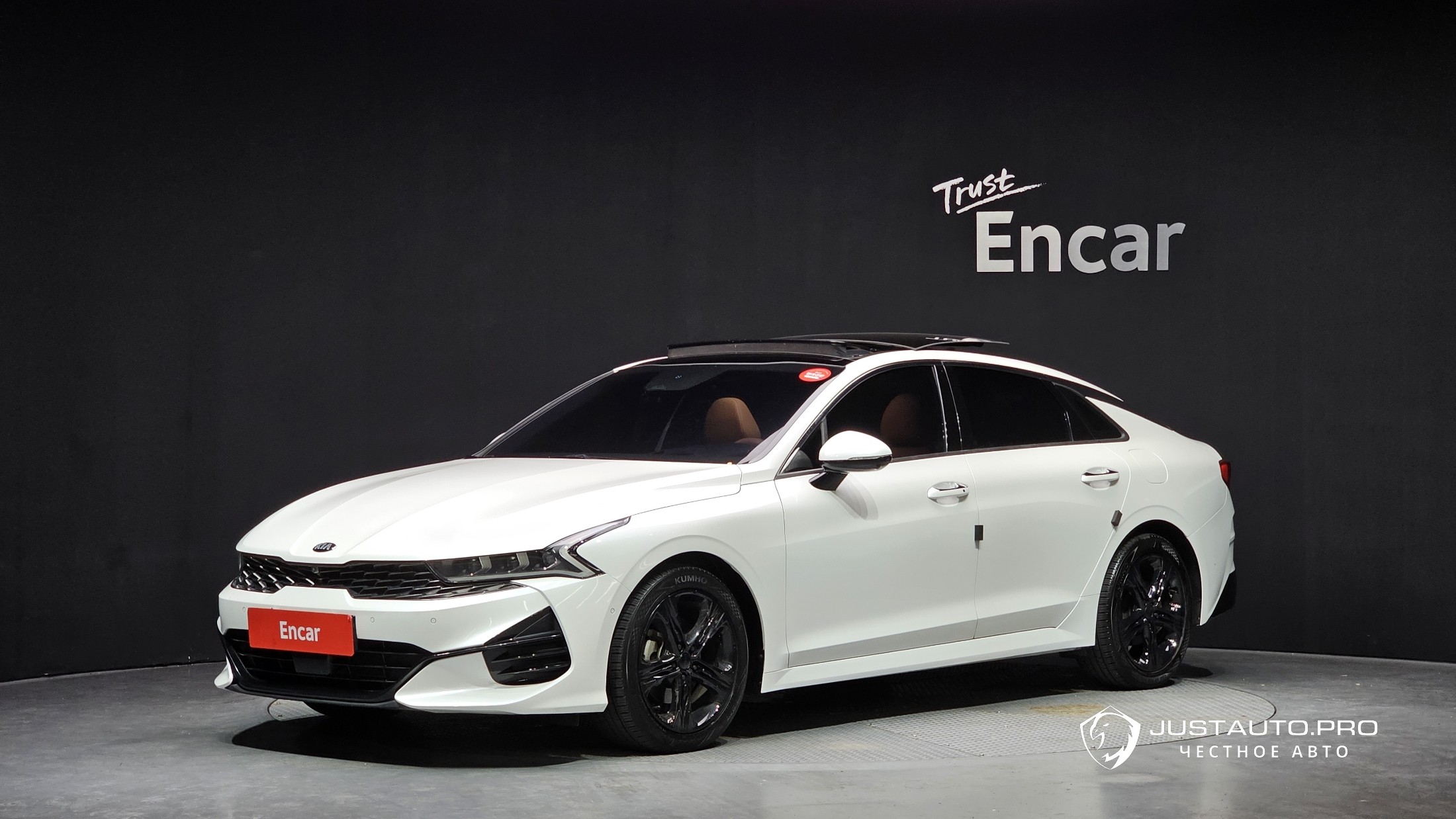 Автомобиль Kia K5