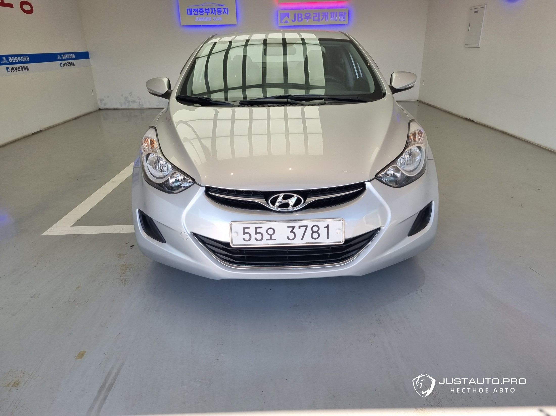 Автомобиль Hyundai AVANTE