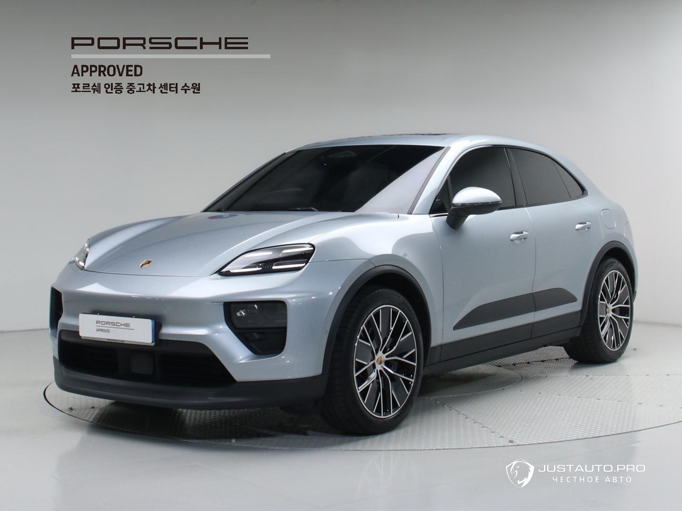 Автомобиль Porsche Macan