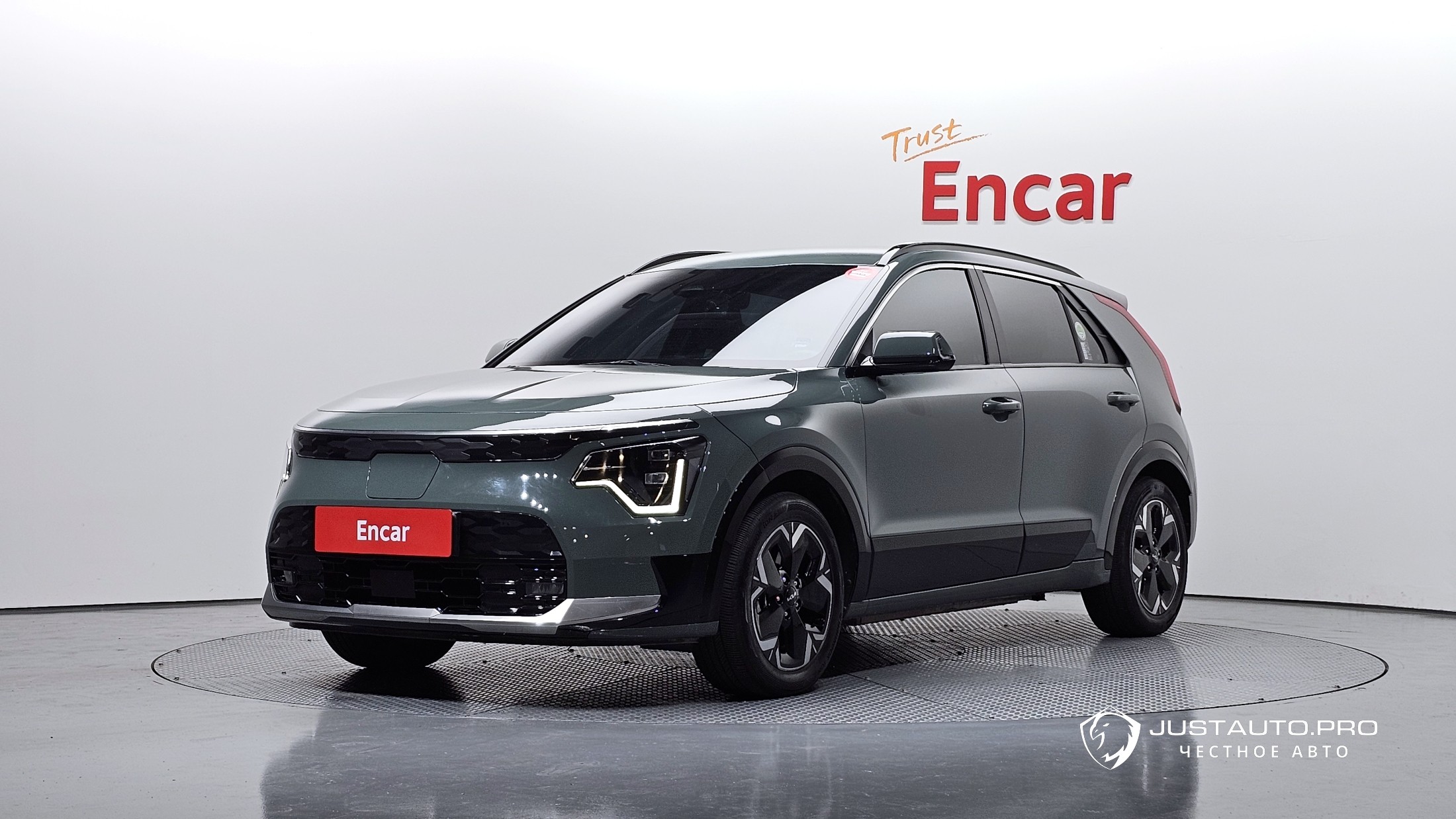 Автомобиль Kia Niro