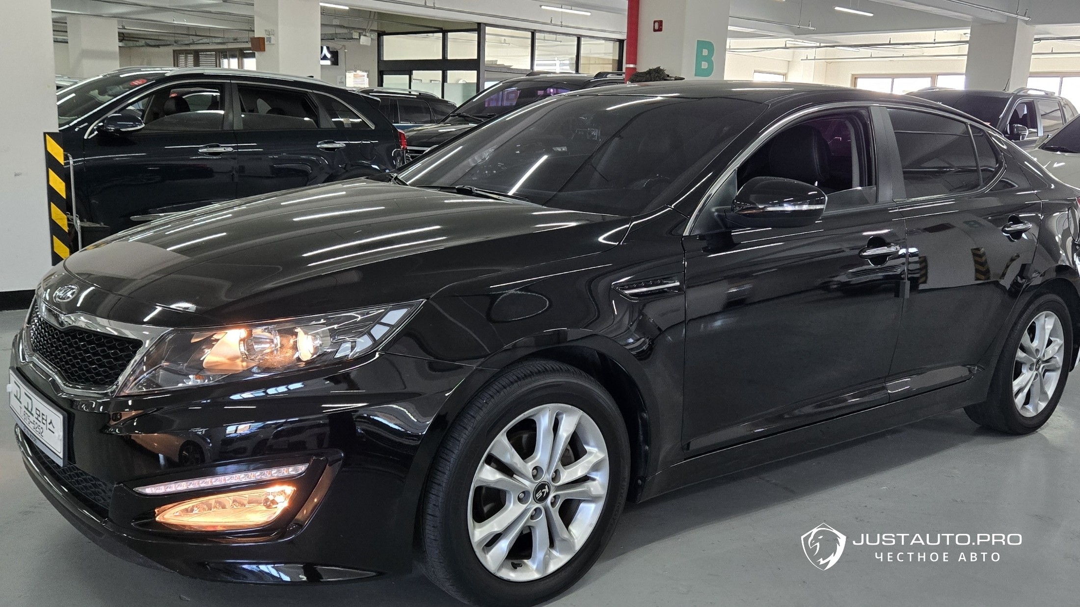 Автомобиль Kia K5