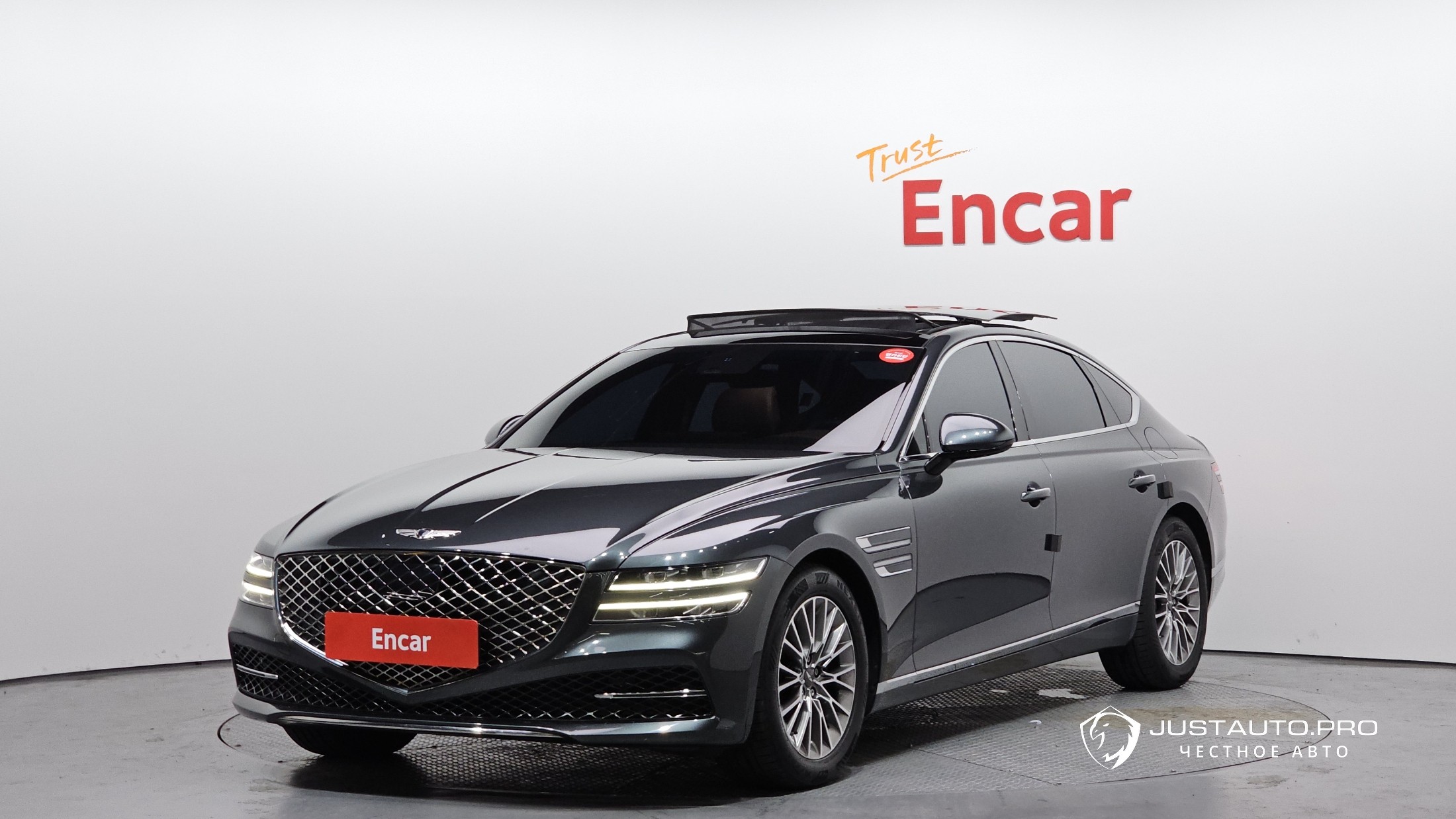 Автомобиль Genesis G80