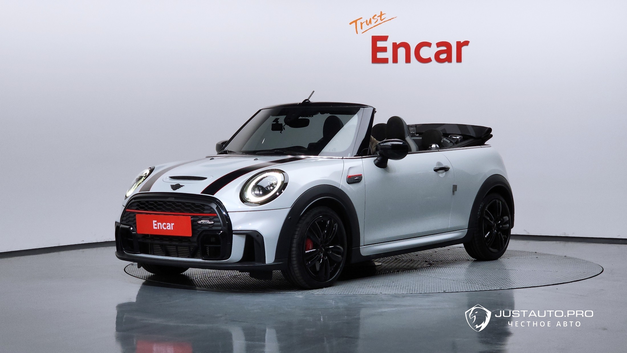 Автомобиль Mini Cooper Convertible