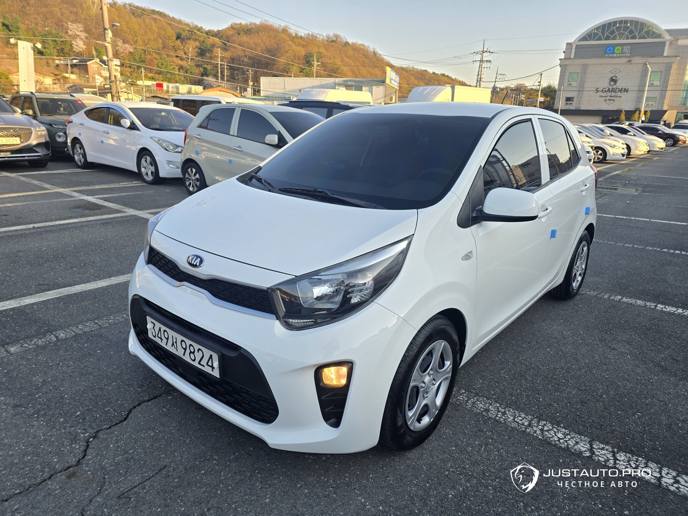 Автомобиль Kia morning