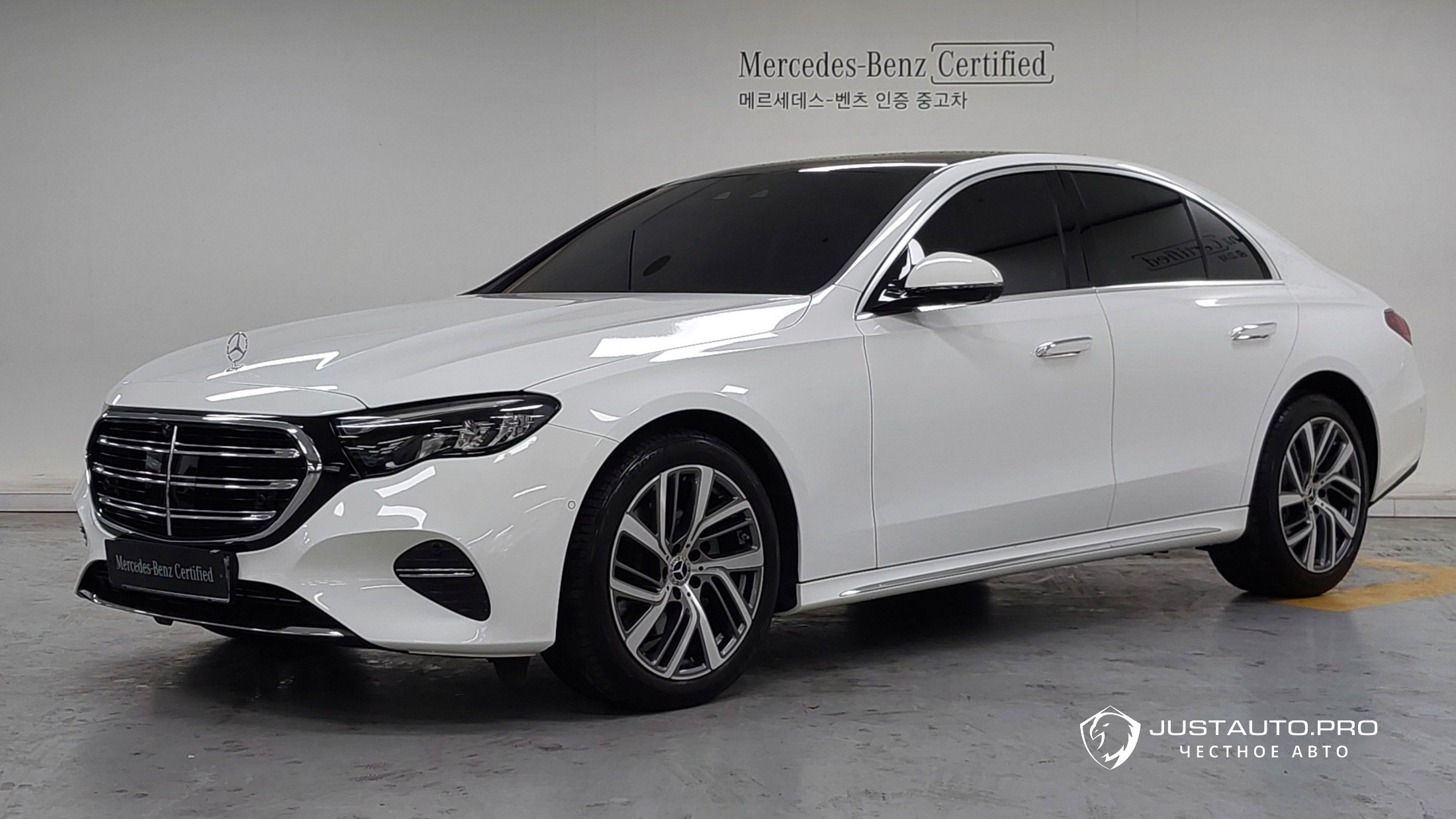 Автомобиль Mercedes-Benz E-Class
