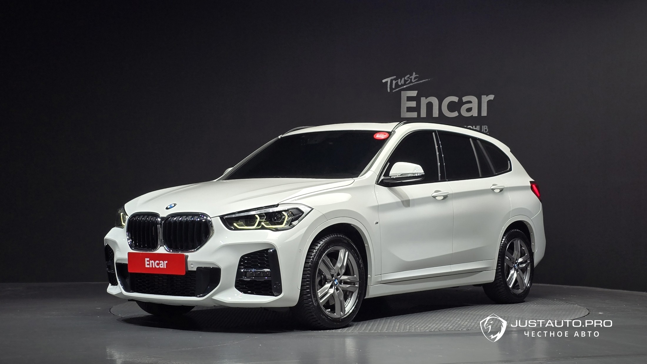 Автомобиль BMW X1