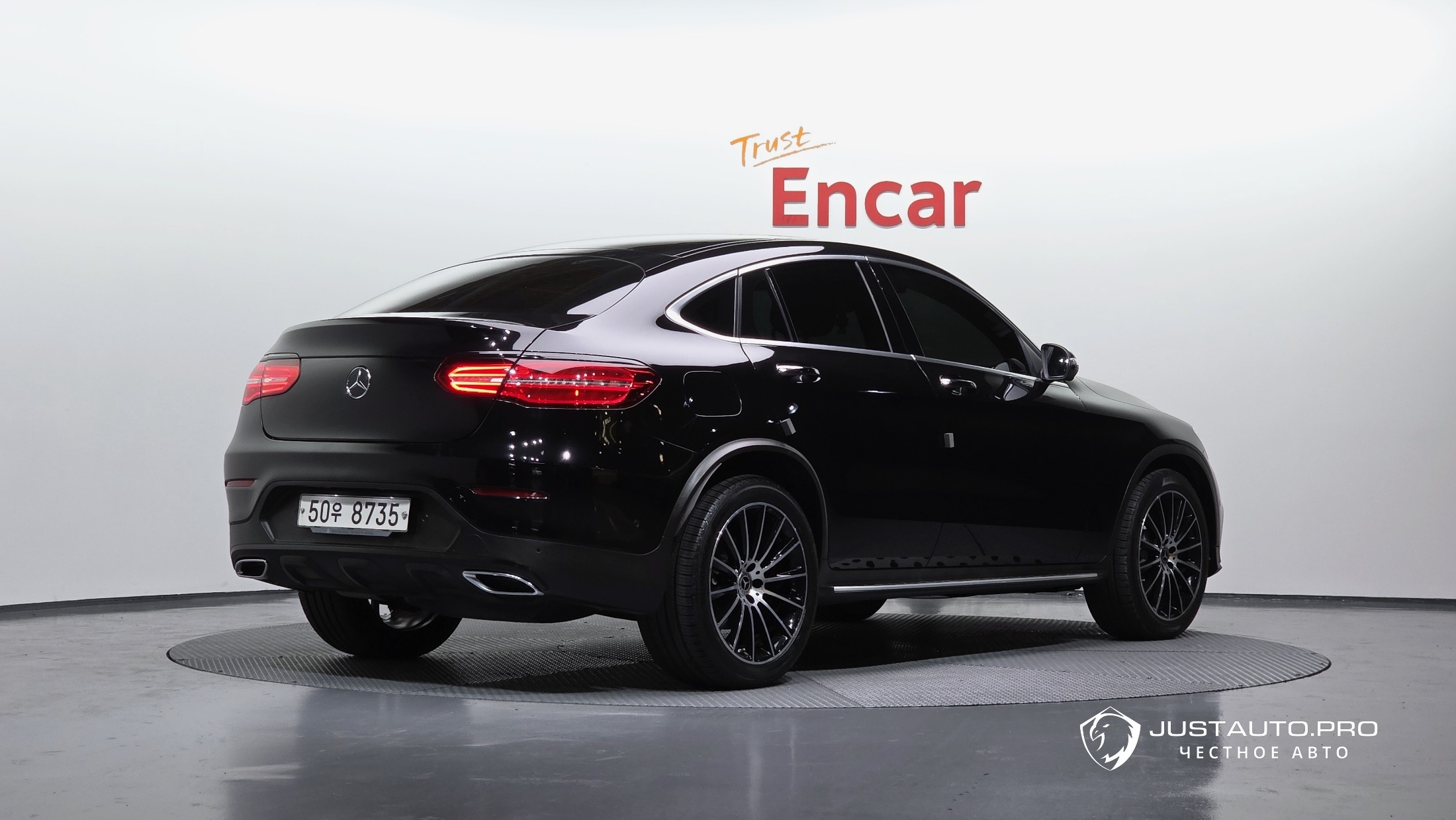 Автомобиль Mercedes-Benz GLC-Class