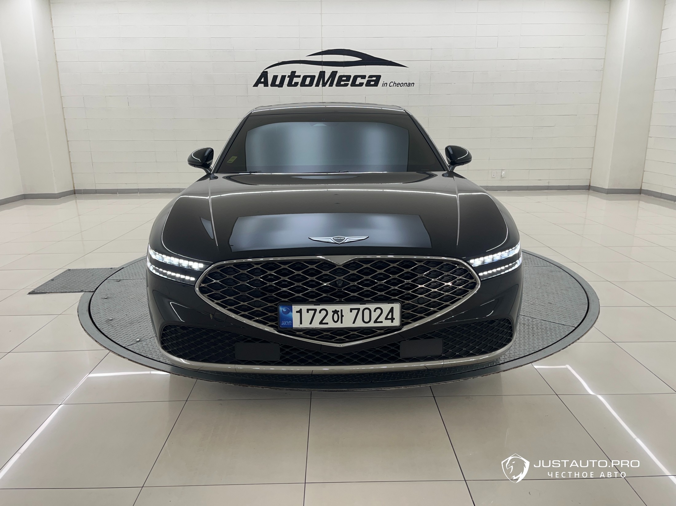 Автомобиль Genesis G90