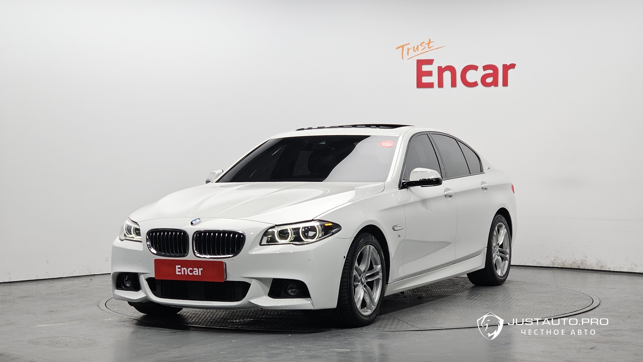 Автомобиль BMW 5-Series