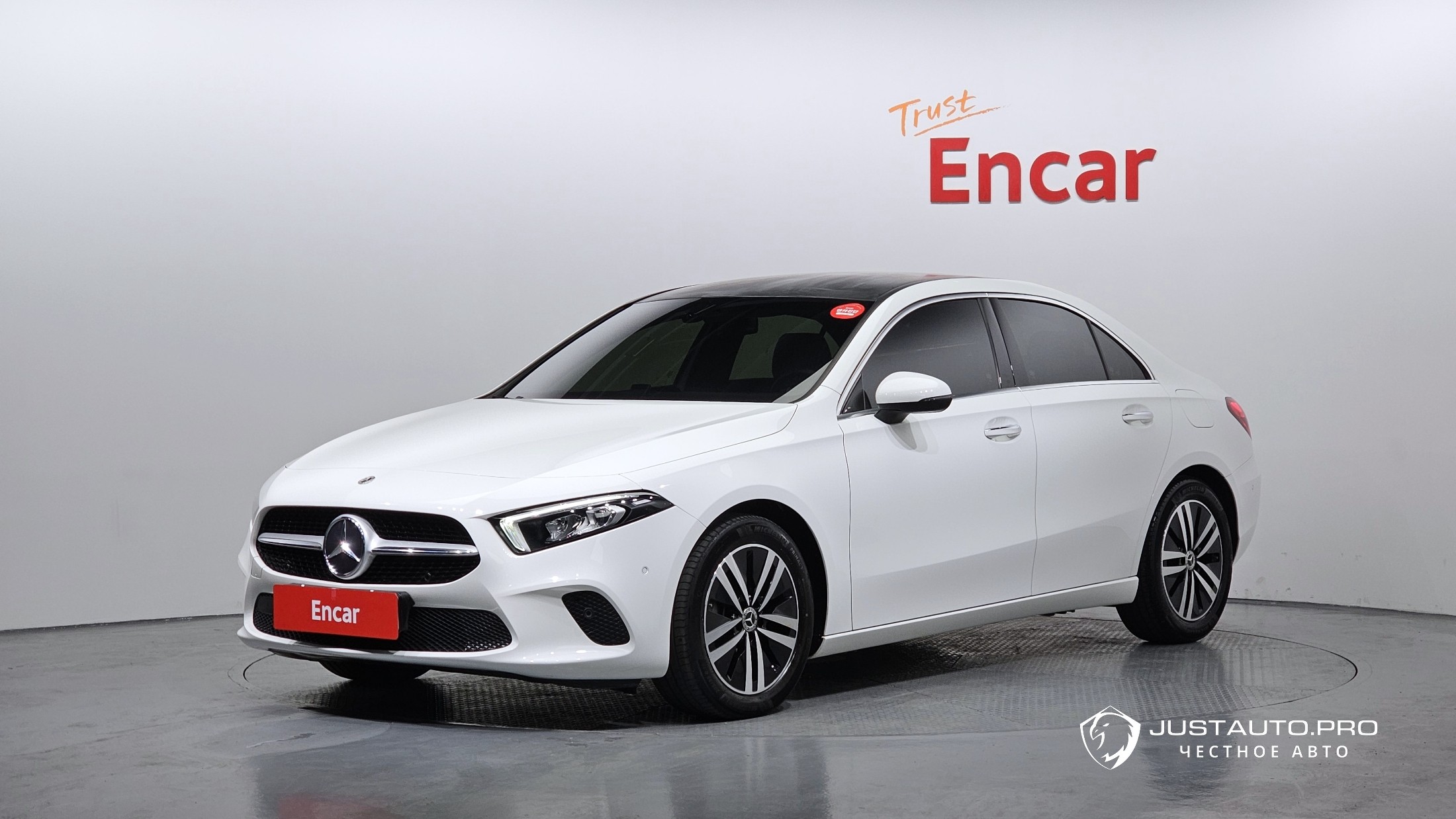 Автомобиль Mercedes-Benz A-Class