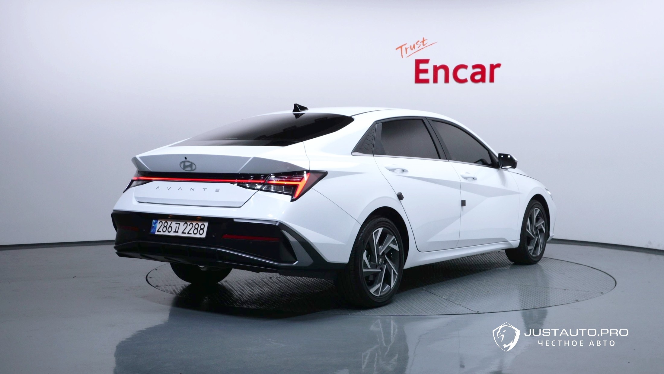 Автомобиль Hyundai AVANTE