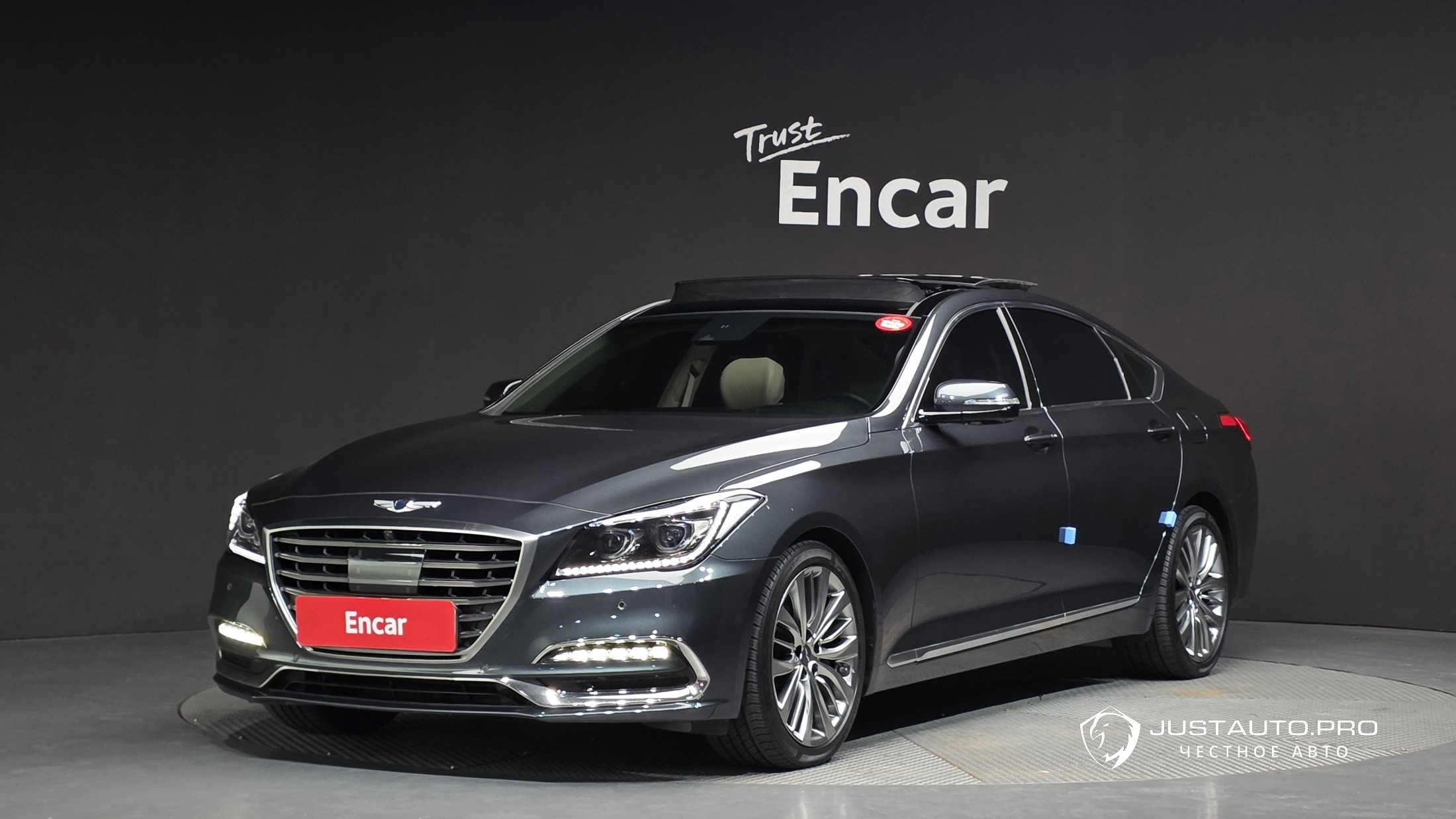 Автомобиль Genesis G80