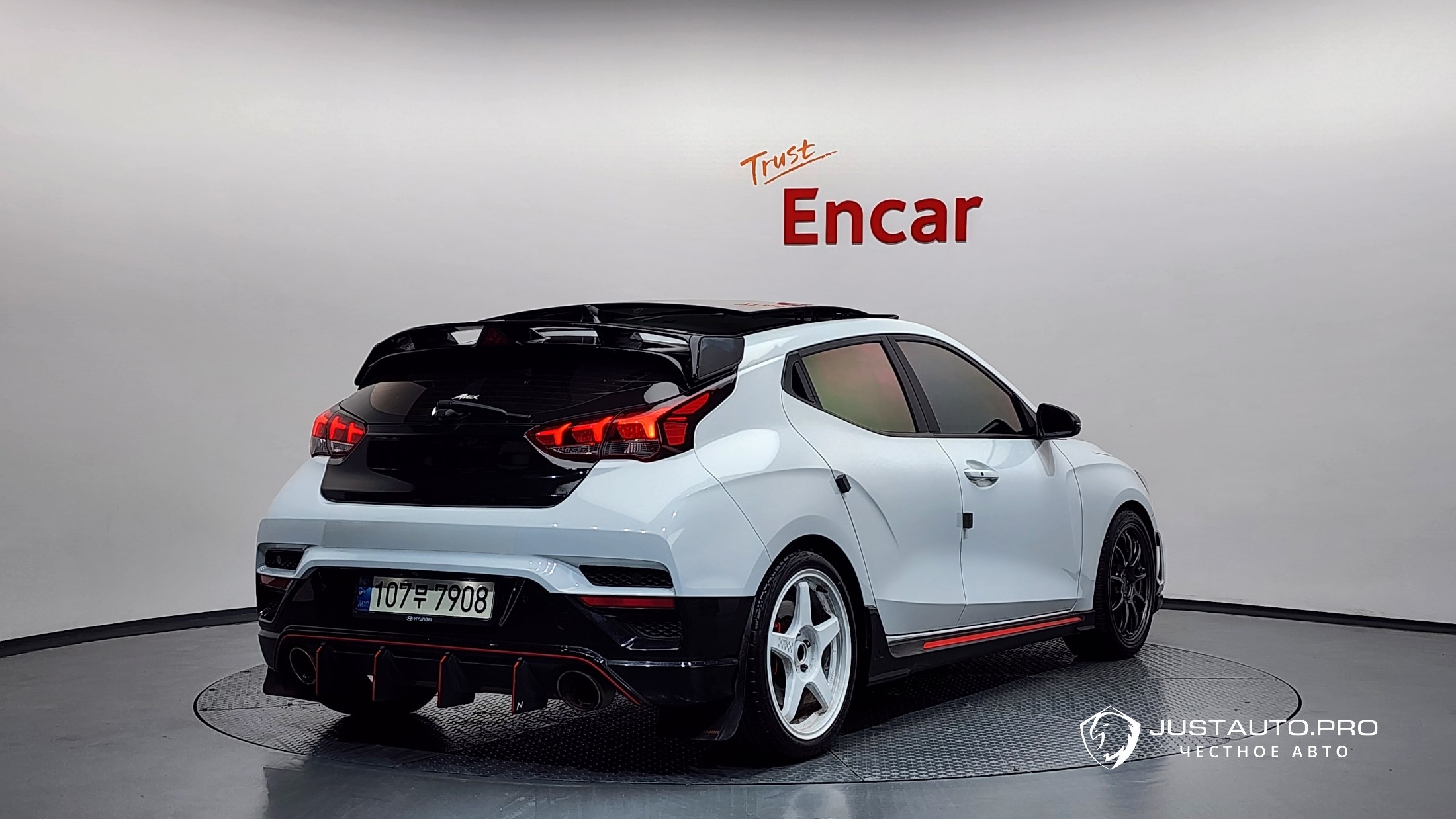 Автомобиль Hyundai Veloster