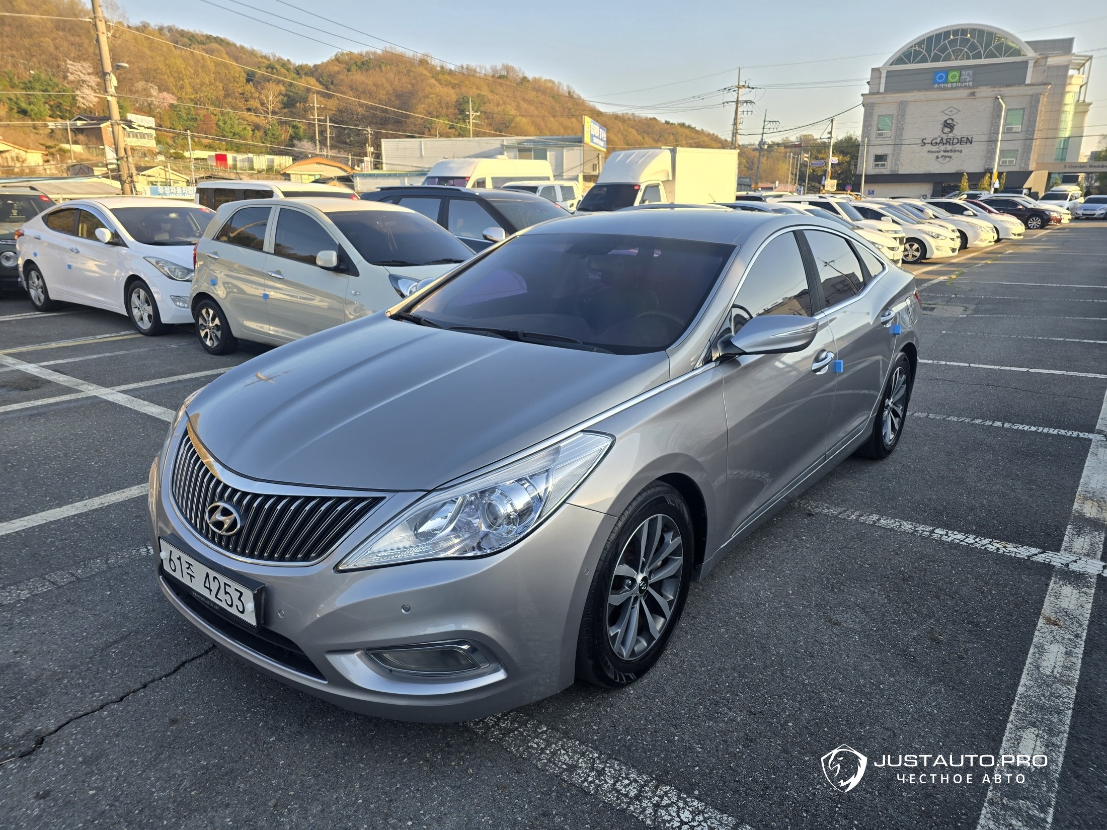 Автомобиль Hyundai Grandeur