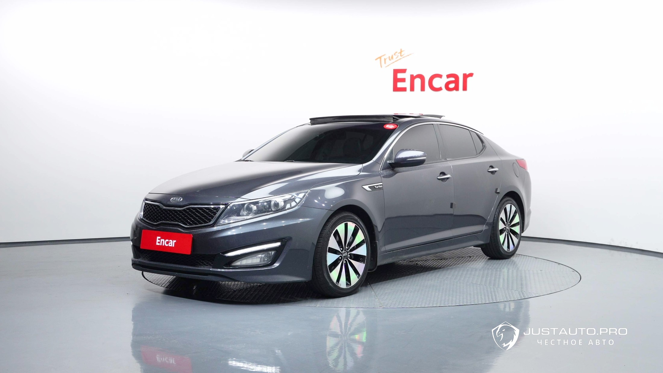 Автомобиль Kia K5