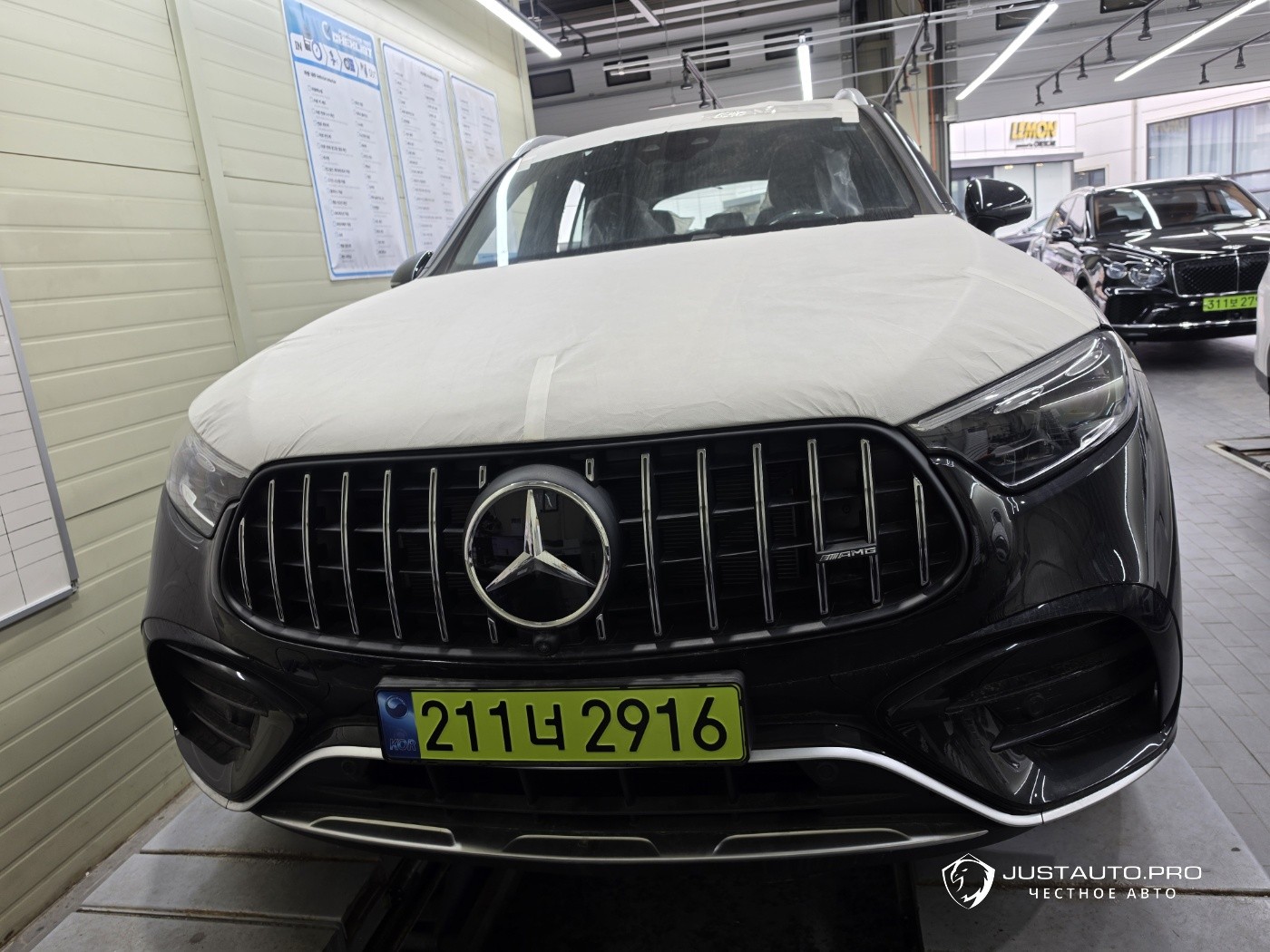 Автомобиль Mercedes-Benz GLC-Class