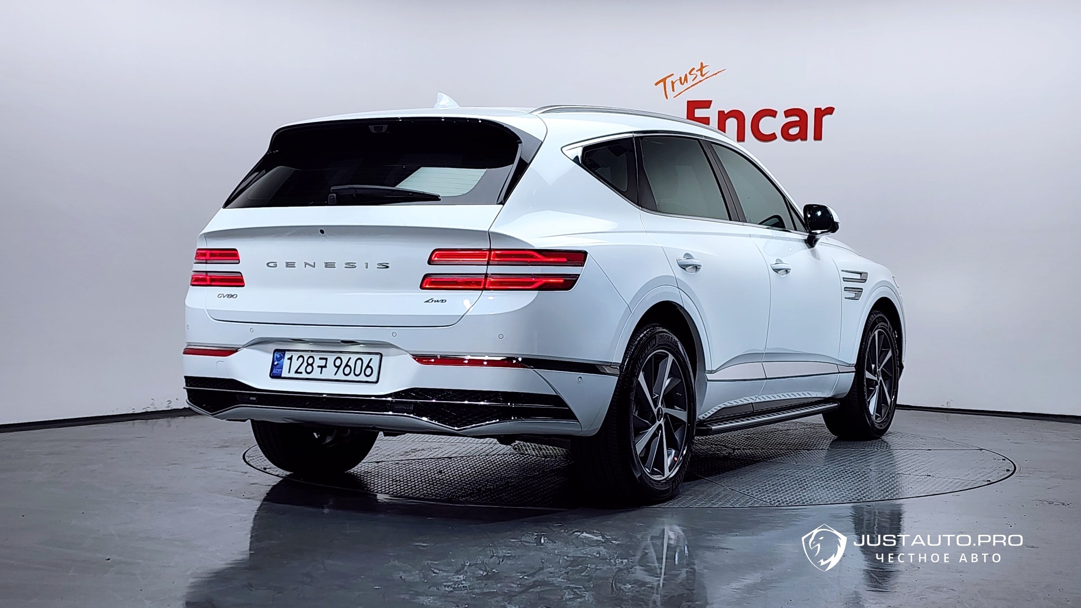Автомобиль Genesis GV80