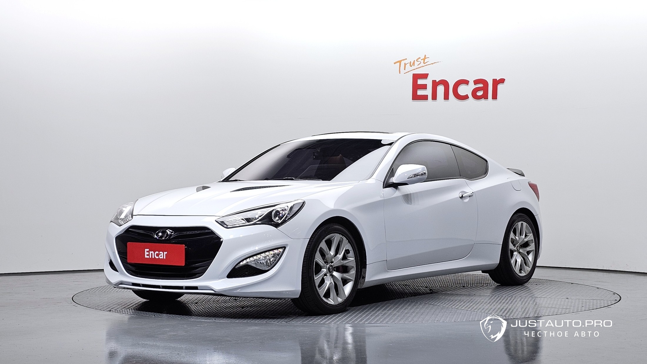 Автомобиль Hyundai Genesis