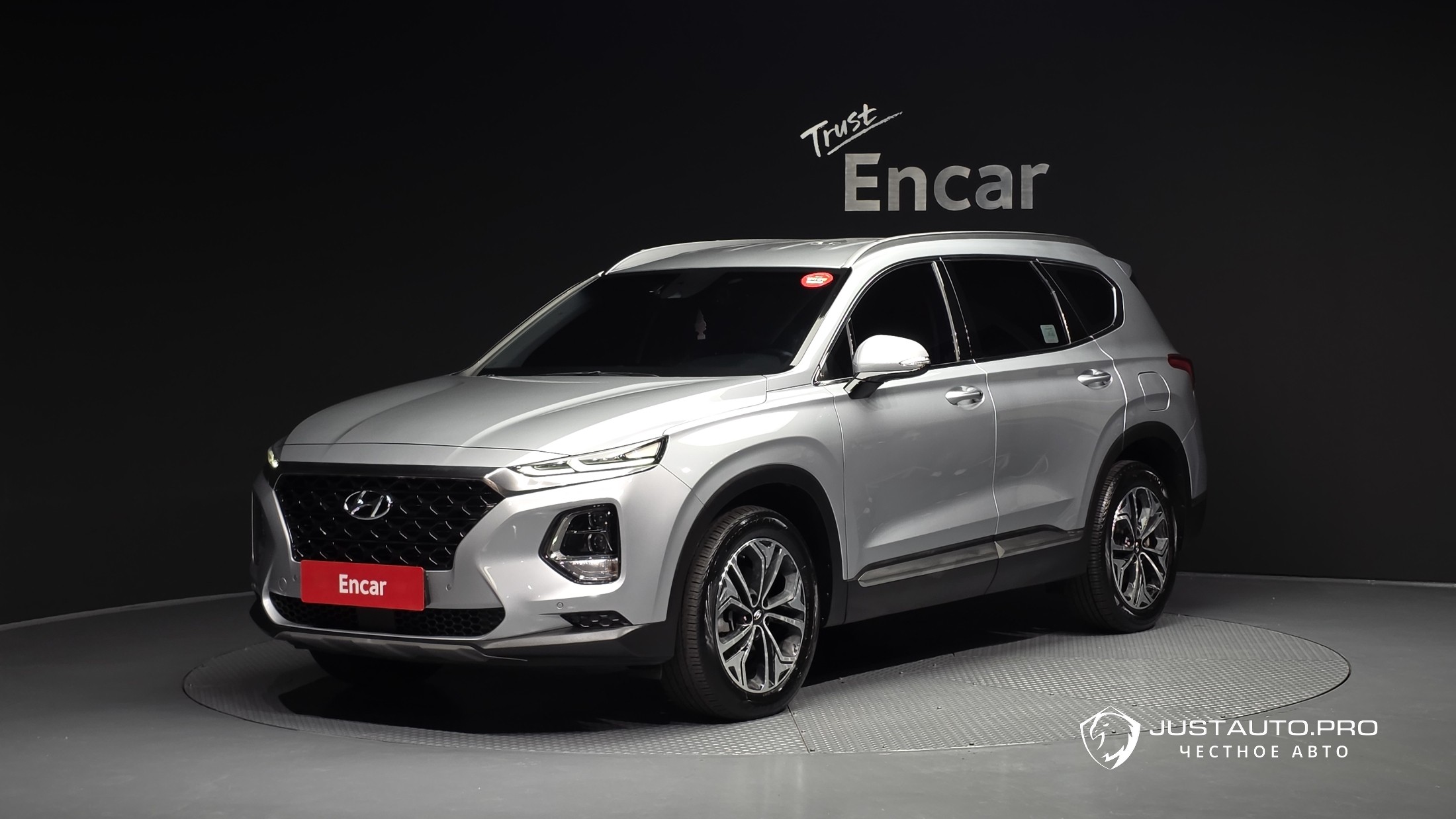 Автомобиль Hyundai Santafe