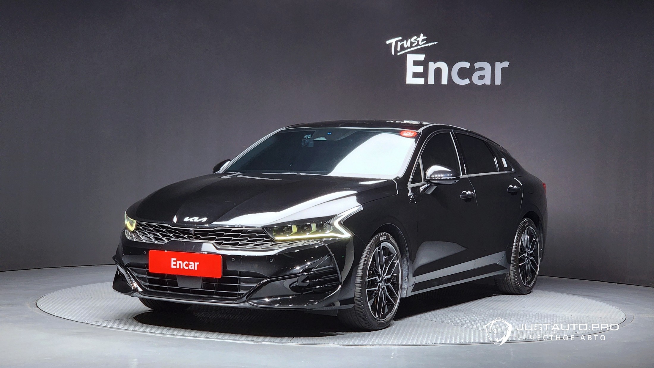 Автомобиль Kia K5