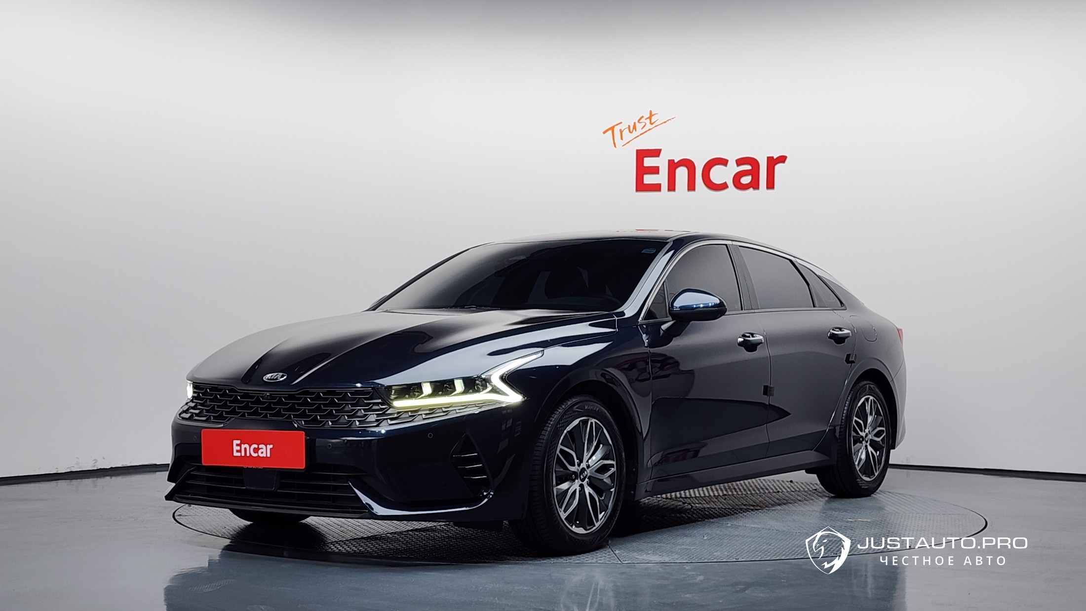 Автомобиль Kia K5