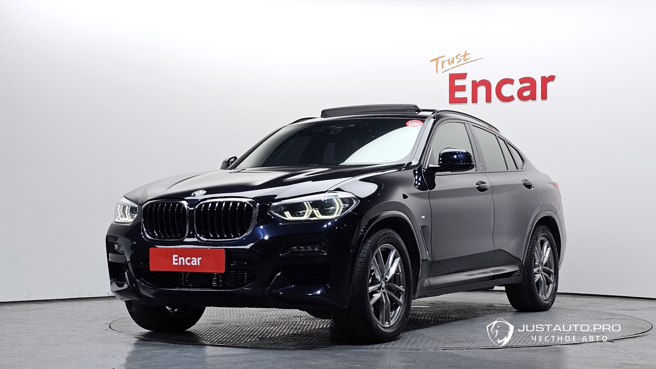 Автомобиль BMW X4