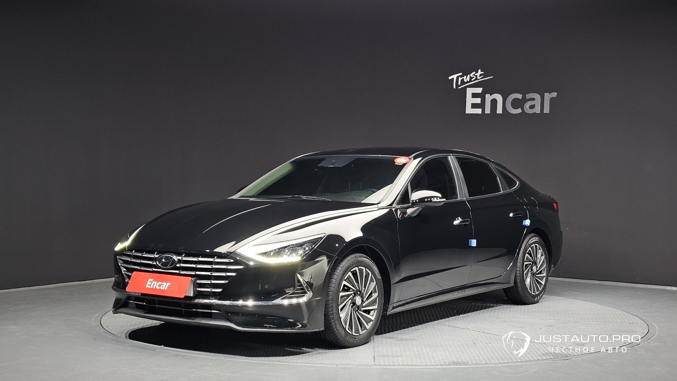 Автомобиль Hyundai Sonata