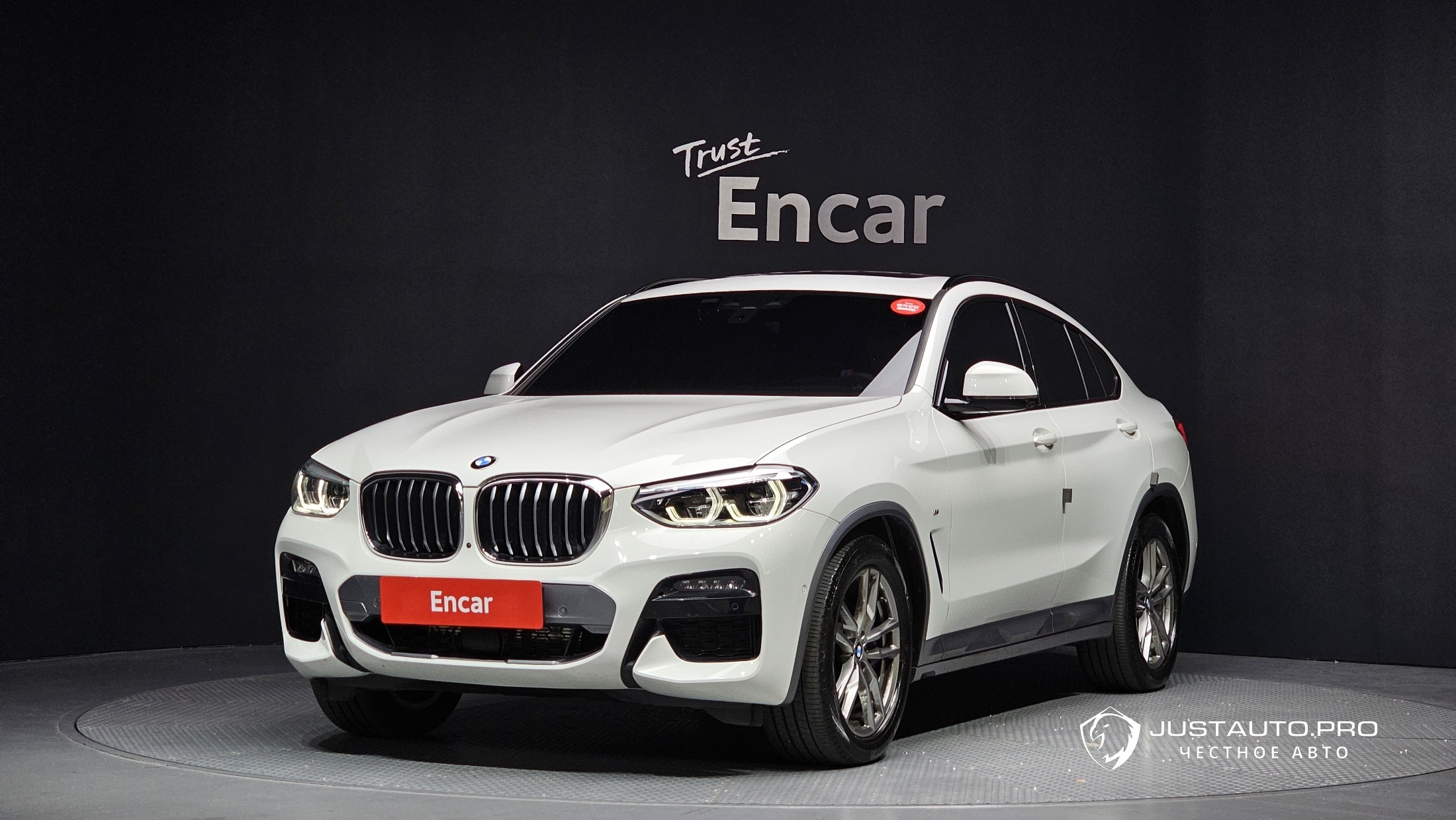 Автомобиль BMW X4