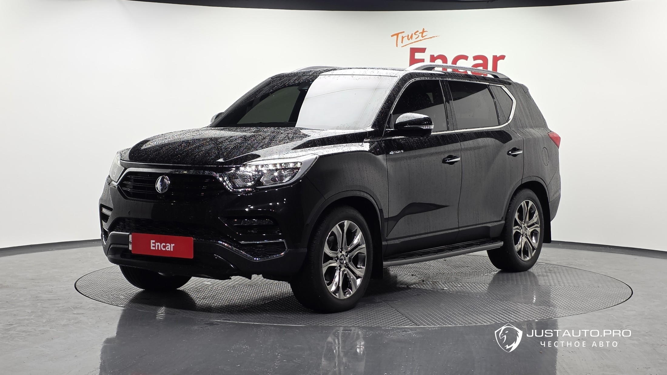 Автомобиль KG_Mobility_Ssangyong Rexton