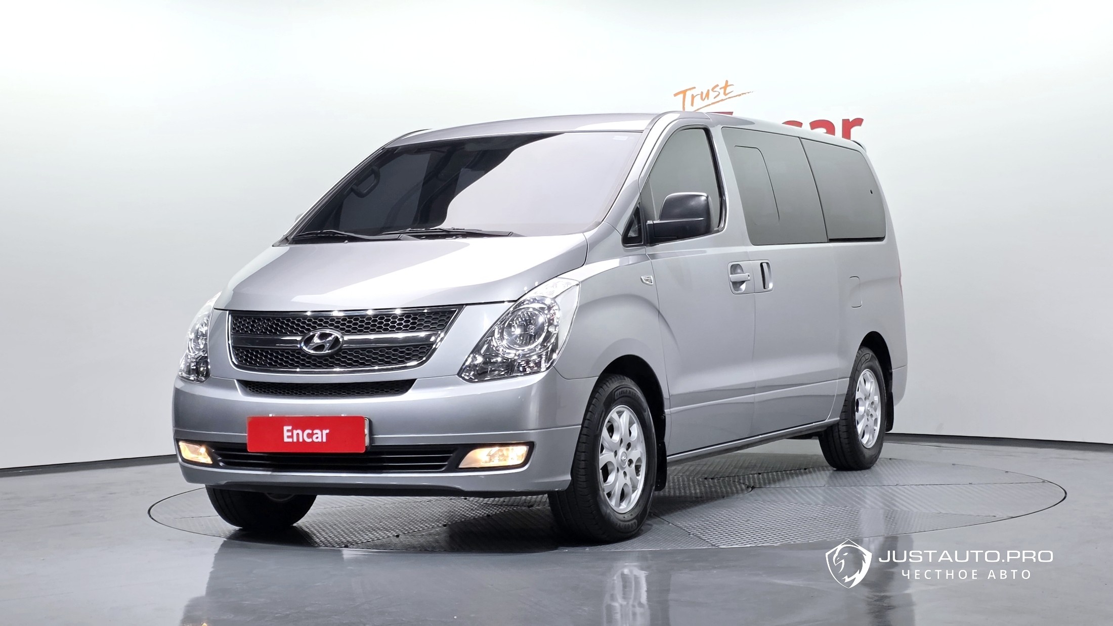 Автомобиль Hyundai Starex