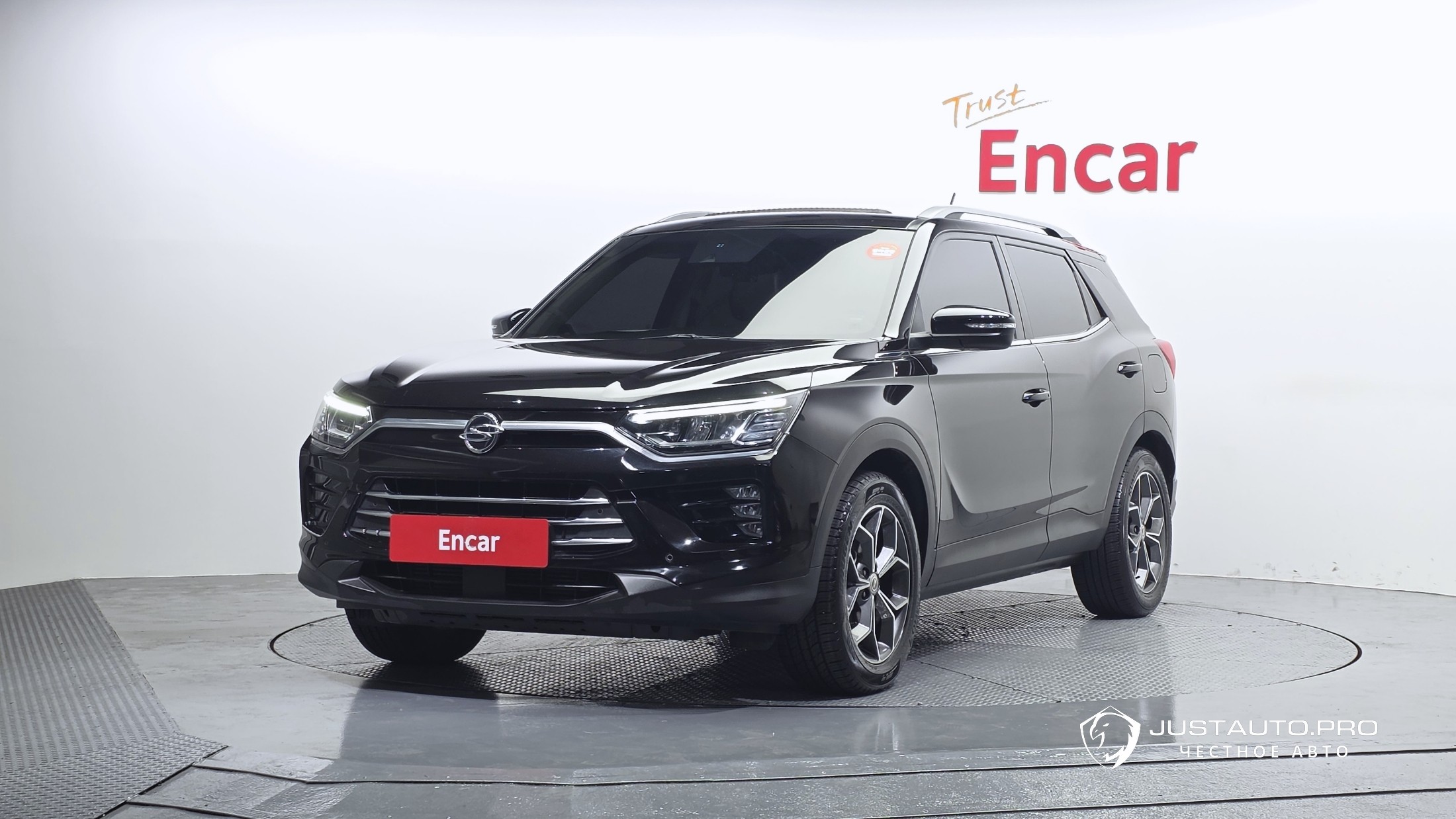 Автомобиль KG_Mobility_Ssangyong KORANDO
