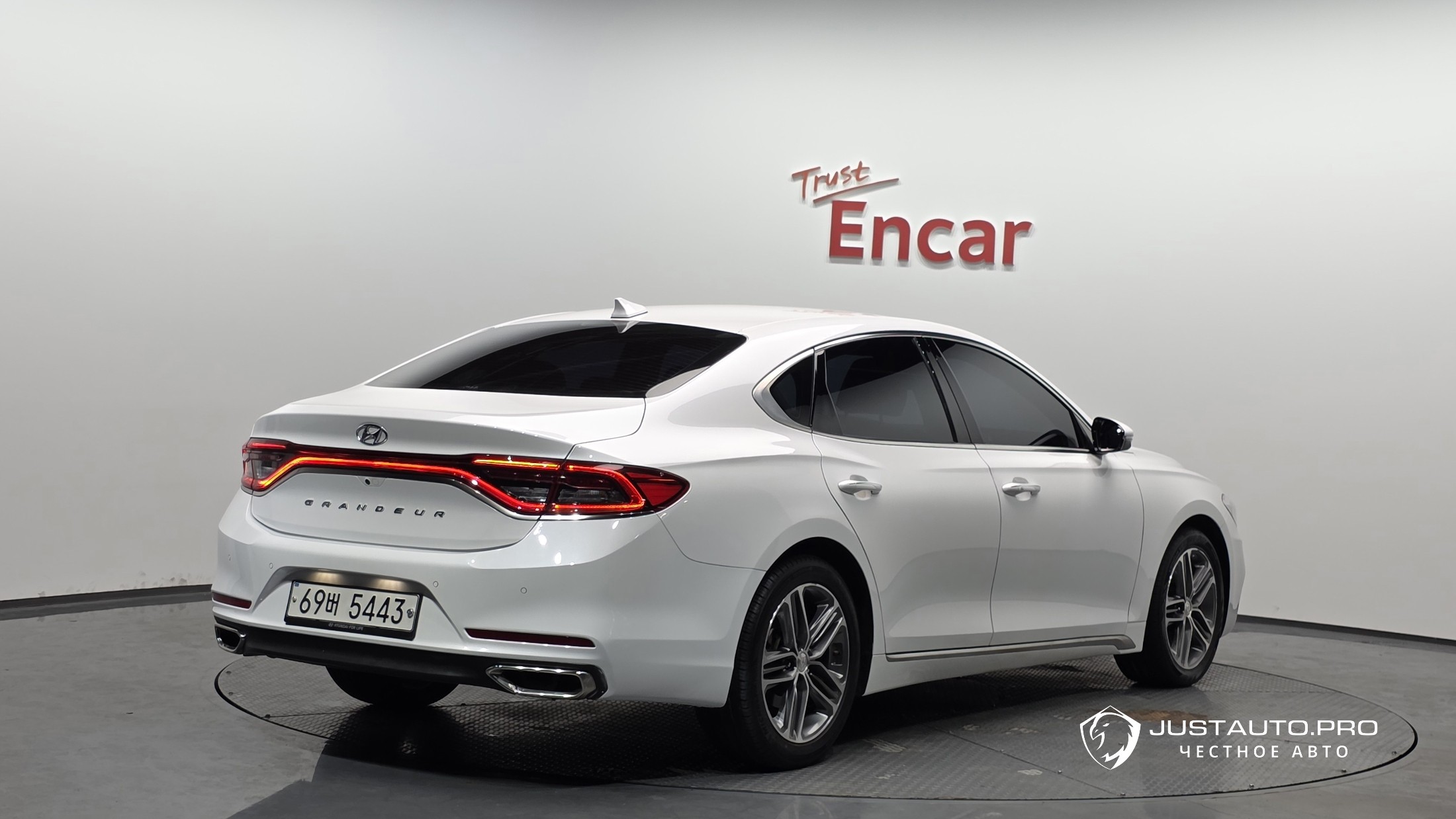 Автомобиль Hyundai Grandeur