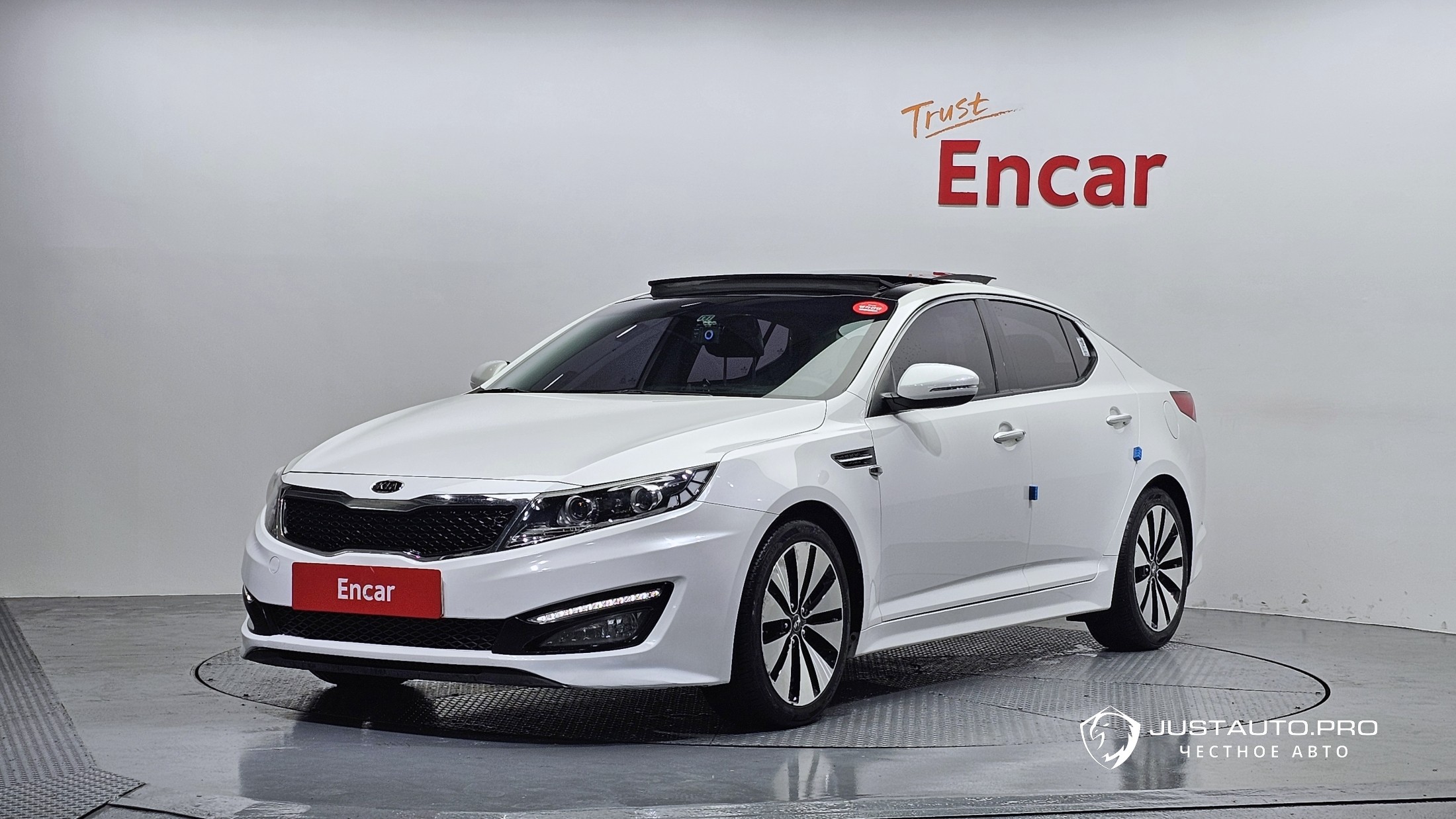 Автомобиль Kia K5