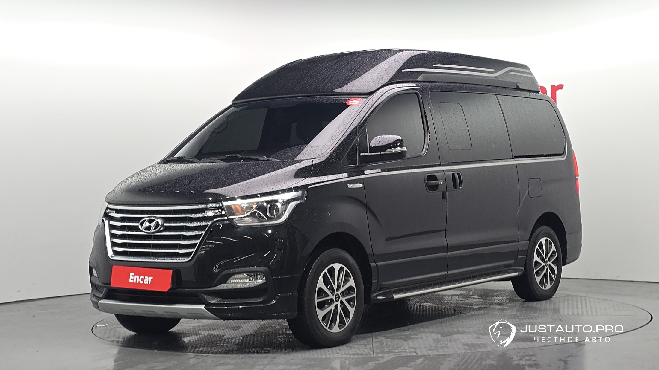 Автомобиль Hyundai Starex