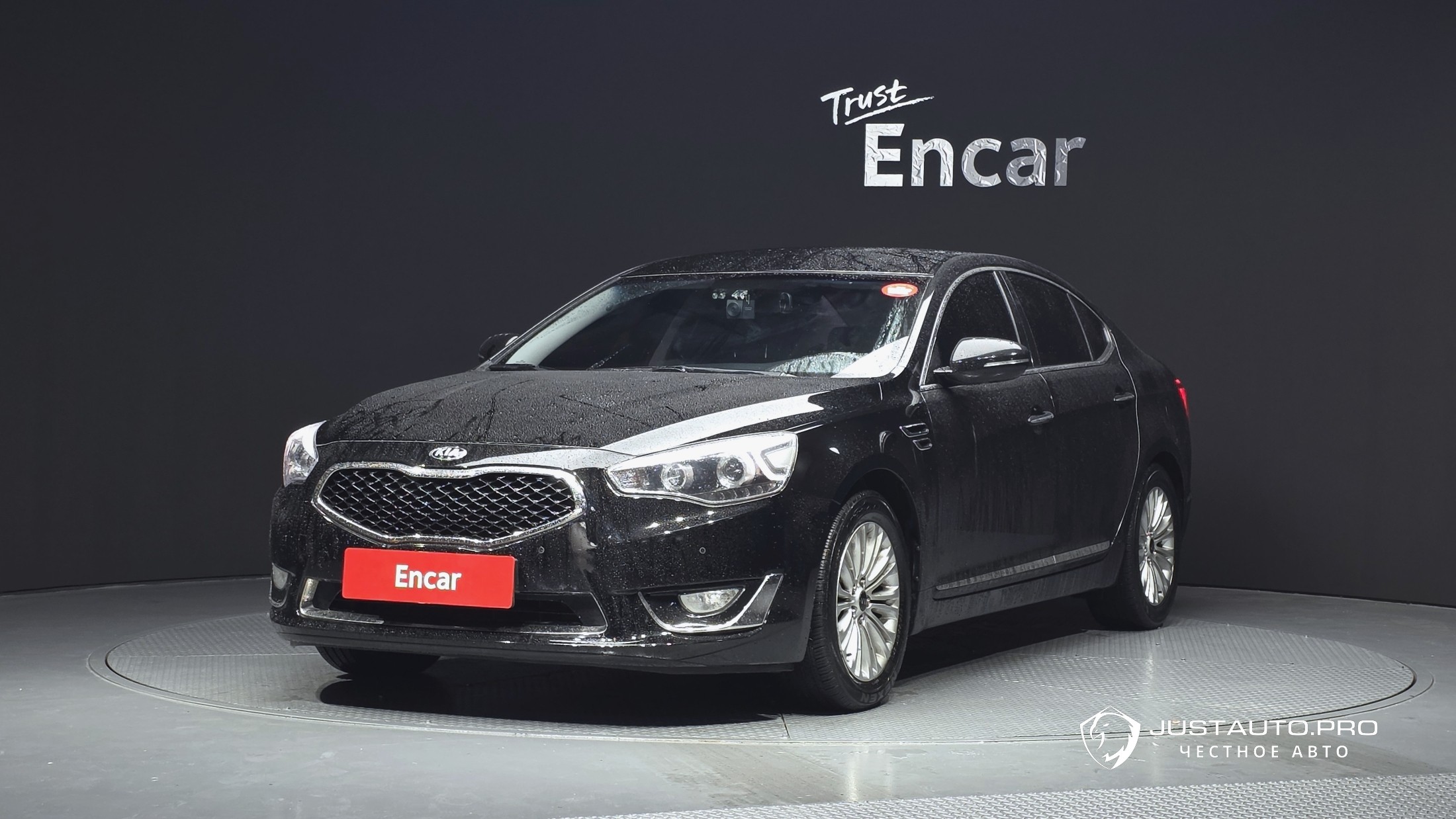 Автомобиль Kia K7