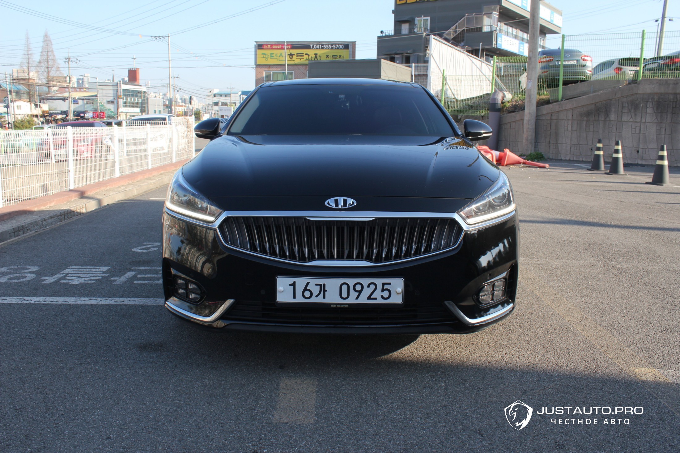 Автомобиль Kia K7
