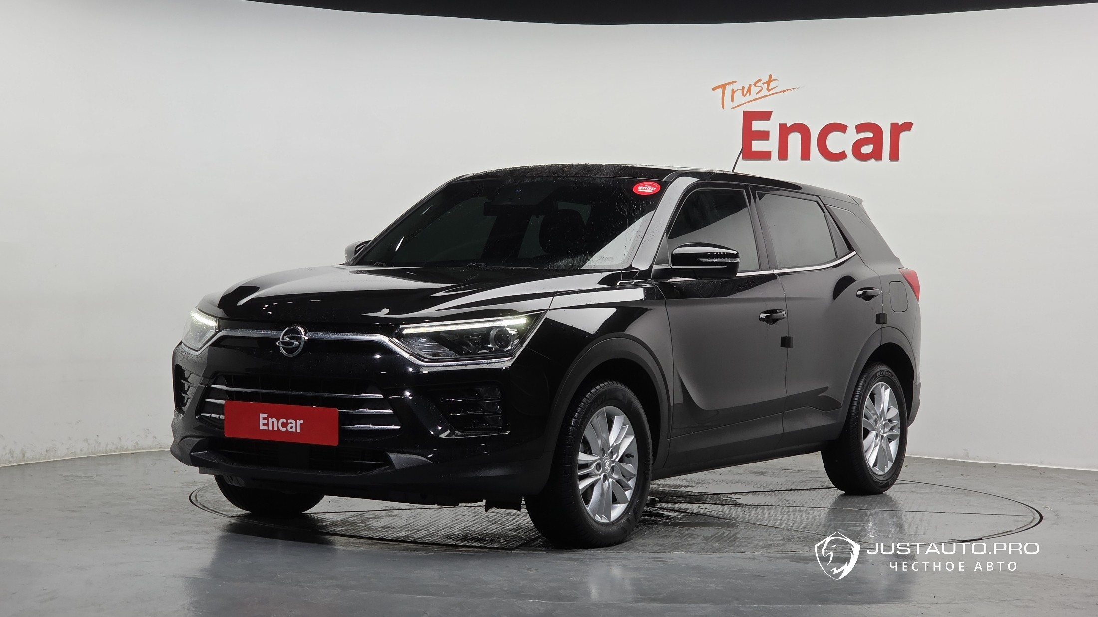Автомобиль KG_Mobility_Ssangyong KORANDO