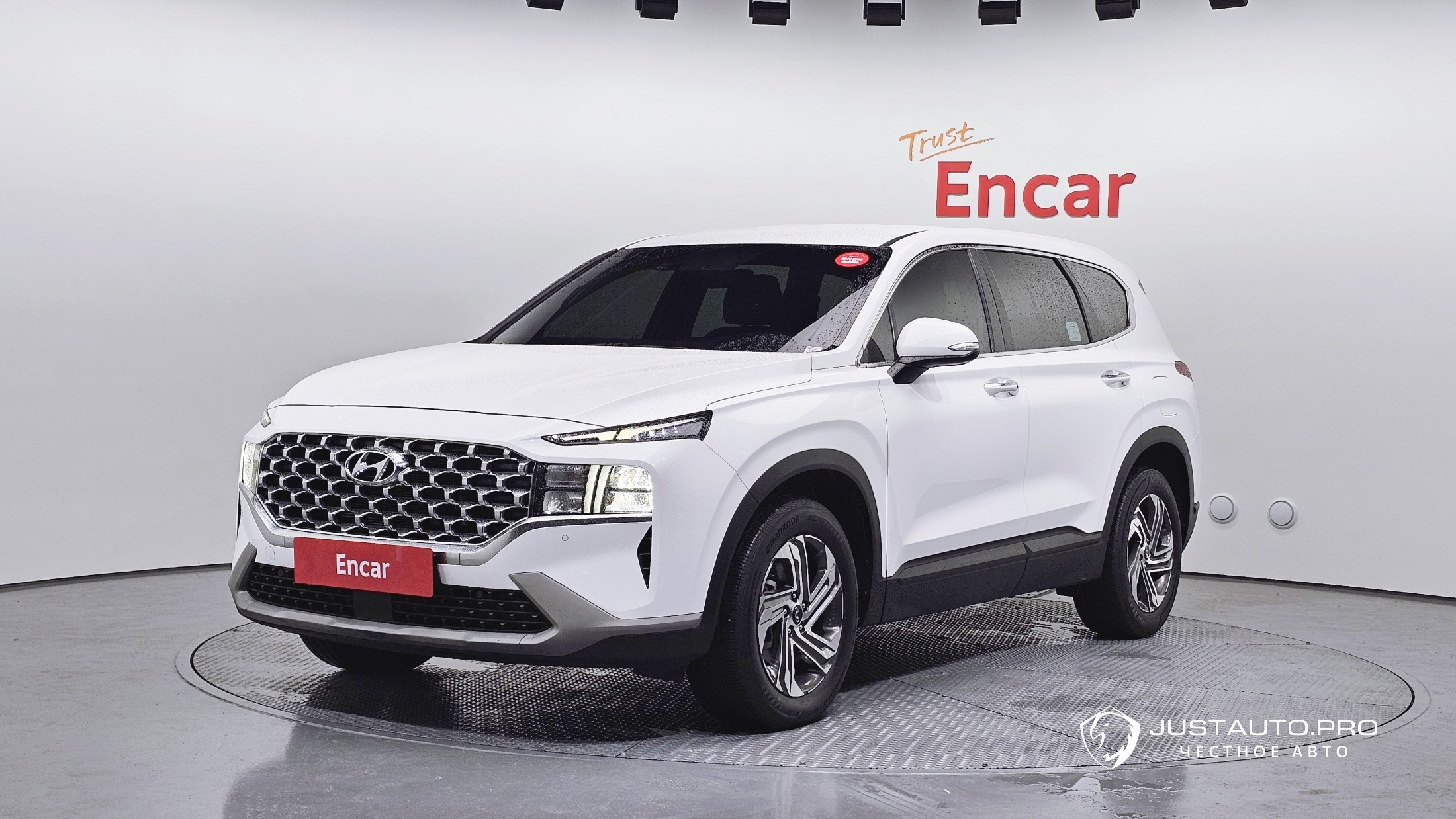 Автомобиль Hyundai Santafe