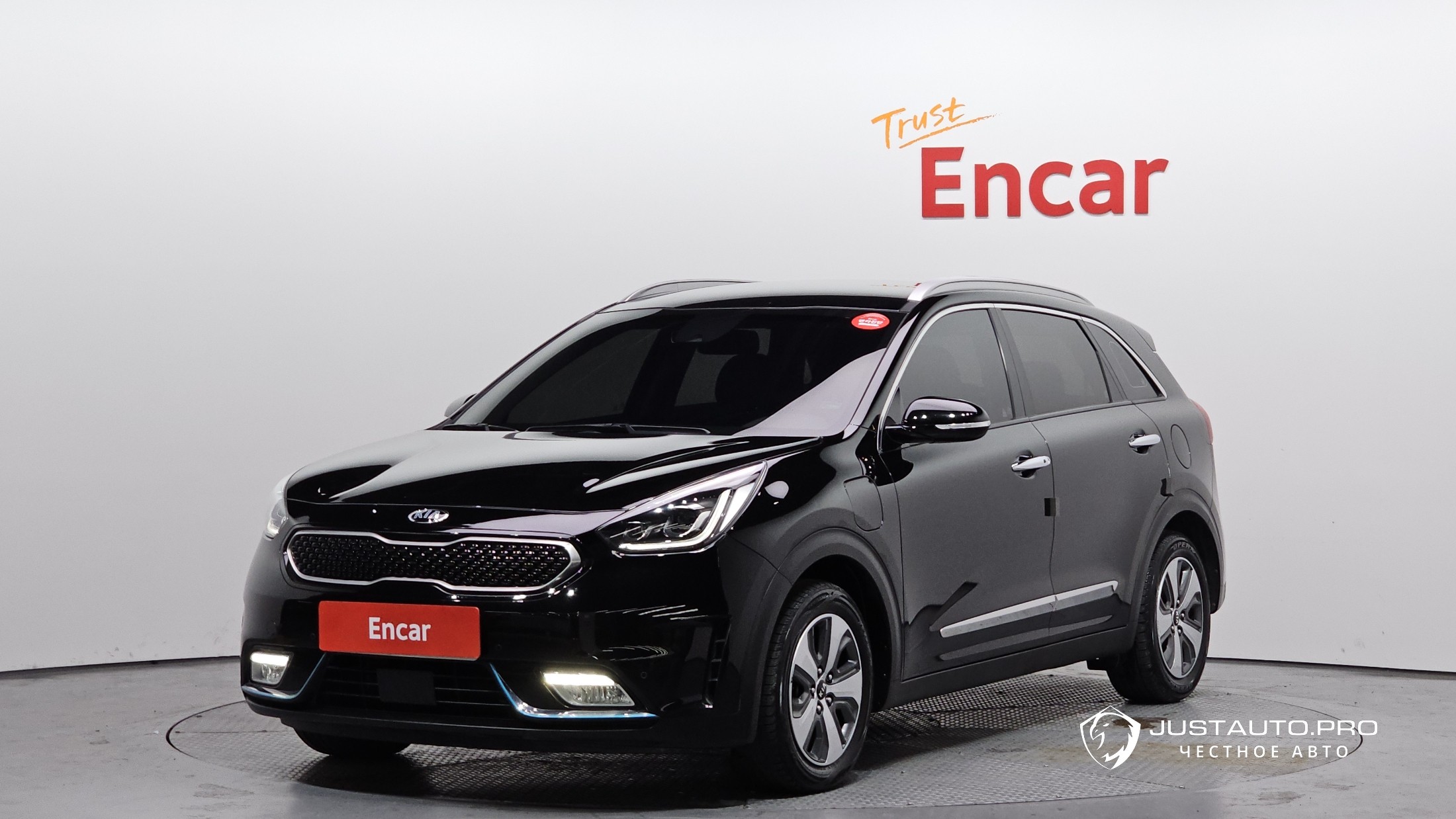 Автомобиль Kia Niro