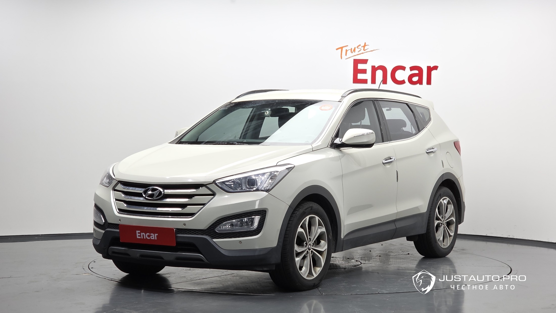 Автомобиль Hyundai Santafe