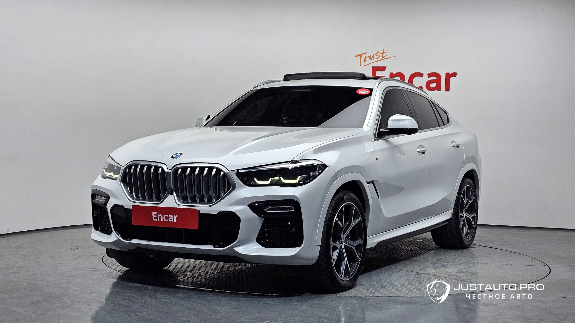Автомобиль BMW X6