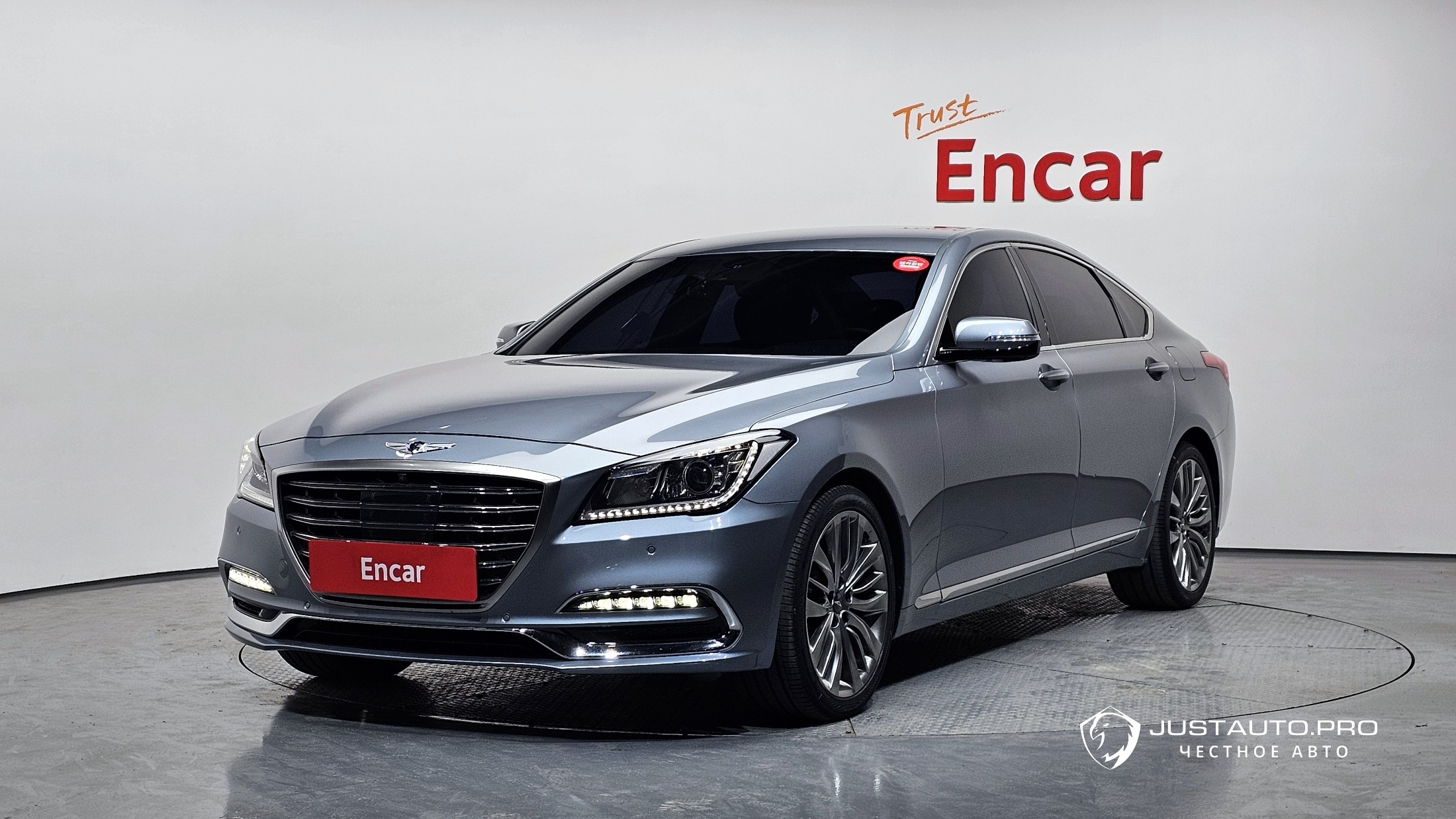Автомобиль Genesis G80